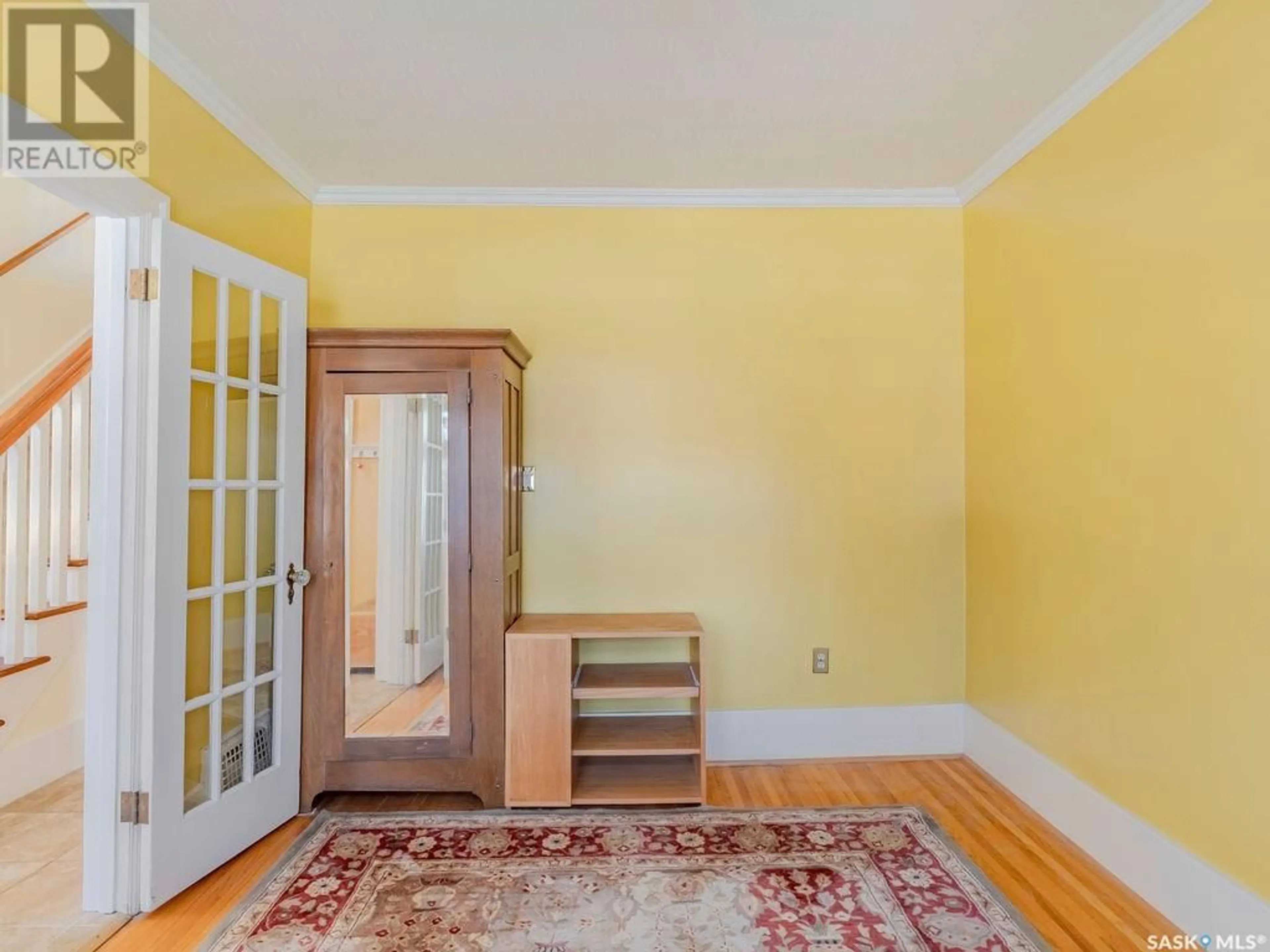 Indoor entryway for 719 9TH AVENUE, Saskatoon Saskatchewan S7K2Y8
