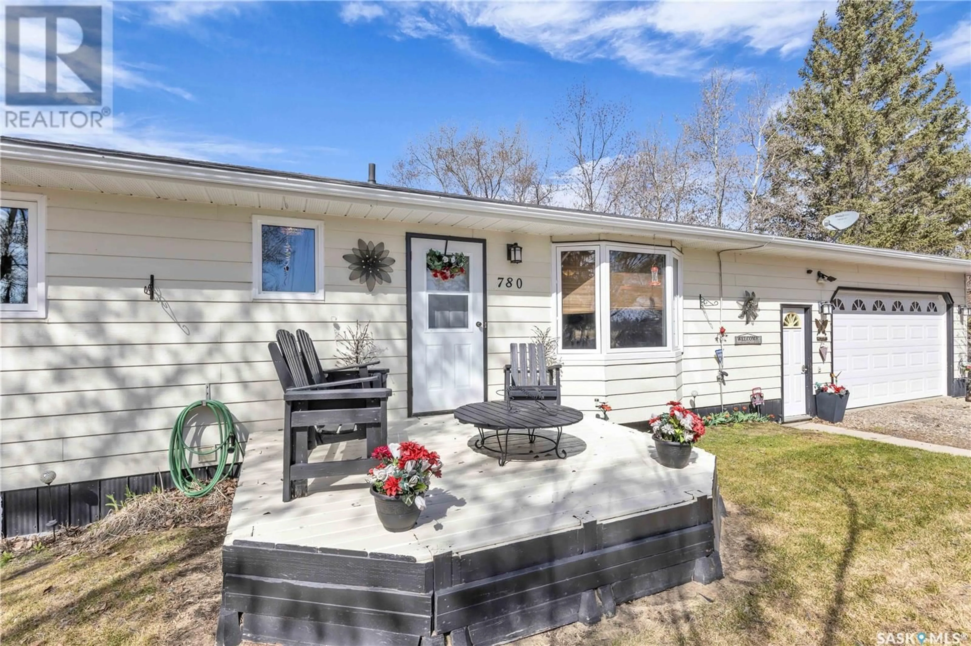 Patio, unknown for 780 BIRCH STREET, Meota Saskatchewan S0M1X0