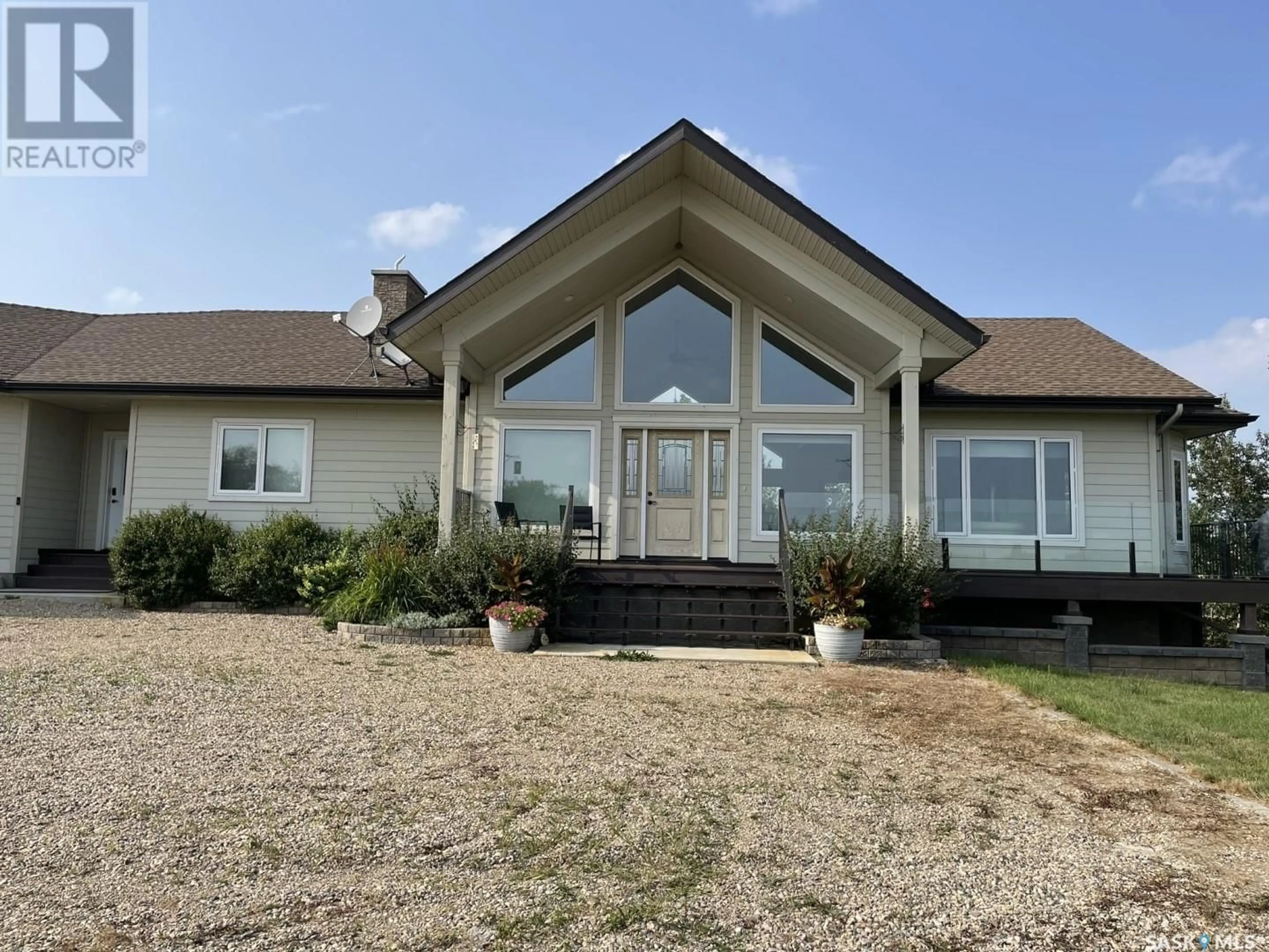 Home with vinyl exterior material, water/lake/river/ocean view for D'AMOUR LAKE, Leask Rm No. 464 Saskatchewan S0J1M0
