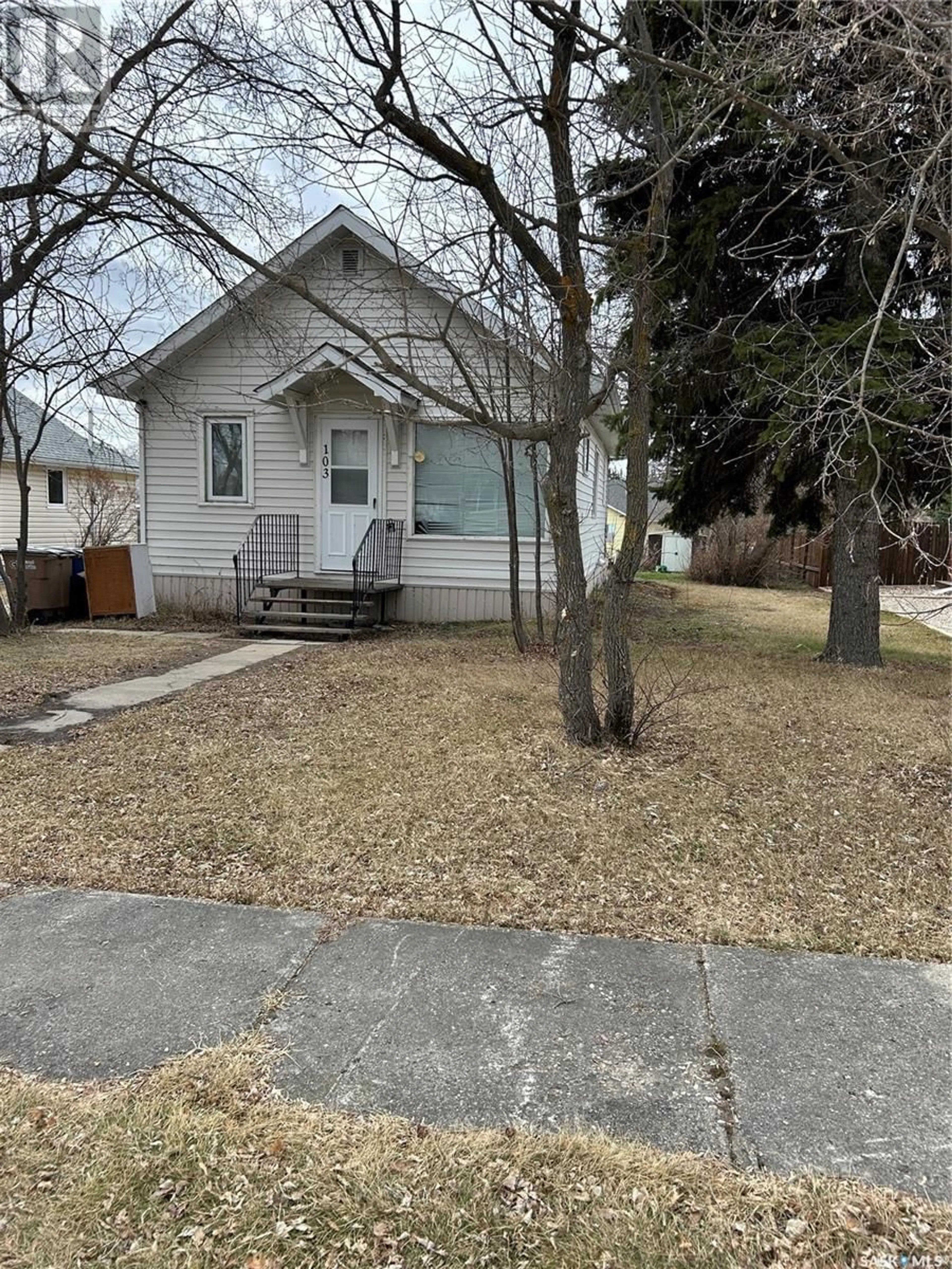 Unknown for 103 3RD AVENUE, Kelvington Saskatchewan S0A1W0