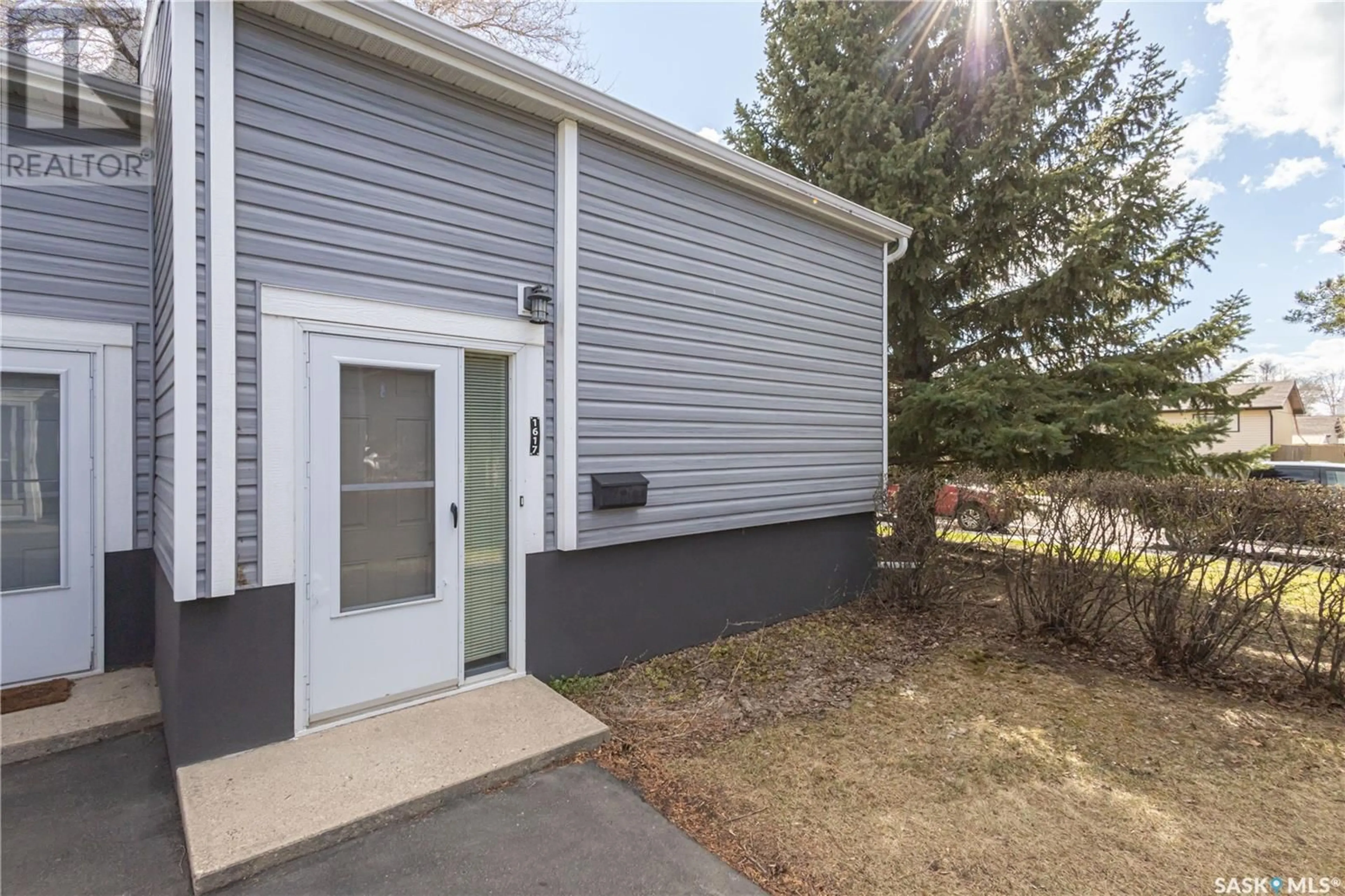 Unknown for 1617 THOMPSON AVENUE, Saskatoon Saskatchewan S7N1Y2