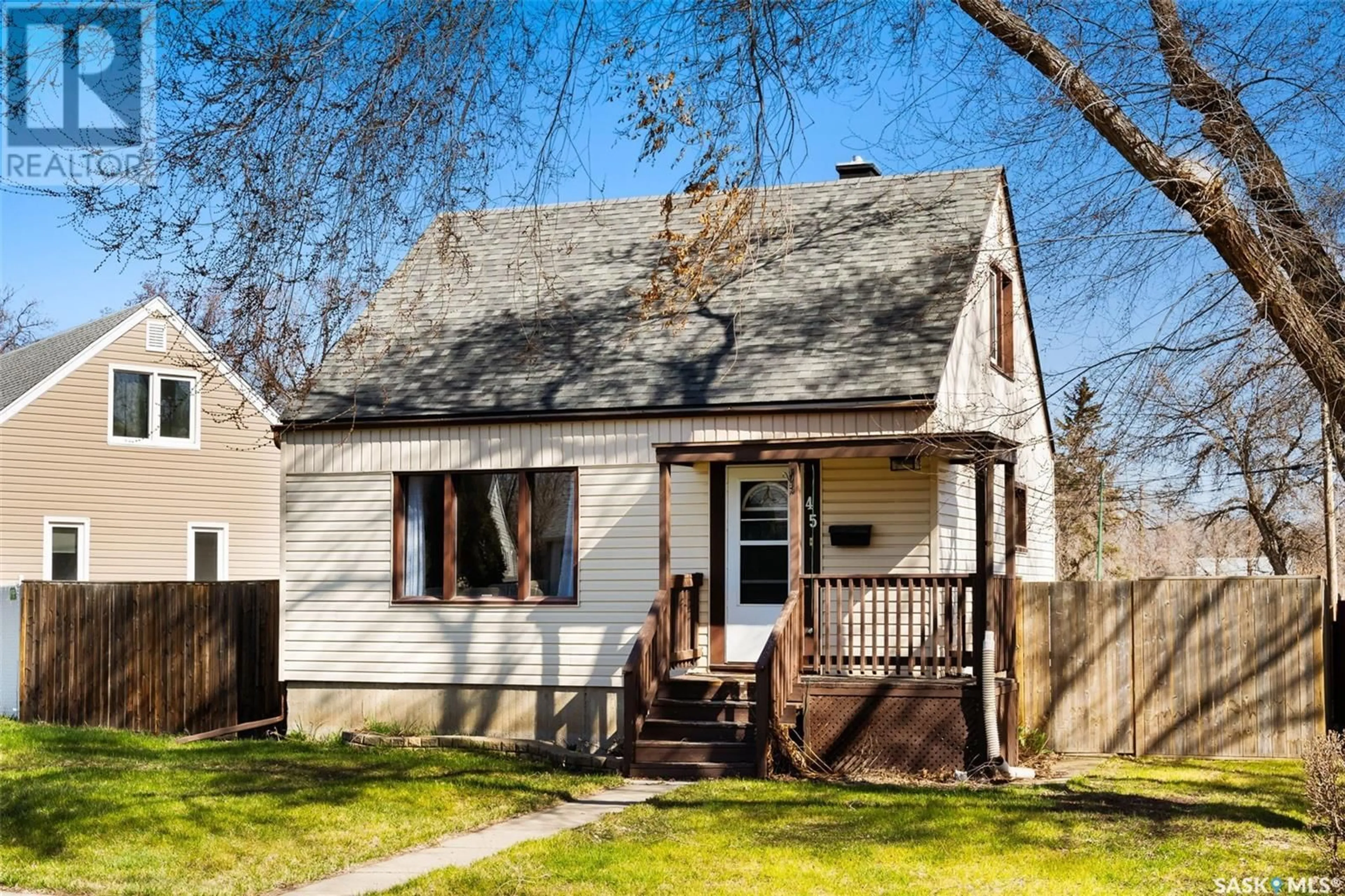 Home with vinyl exterior material, street for 45 ELIZABETH CRESCENT, Regina Saskatchewan S4T5W3