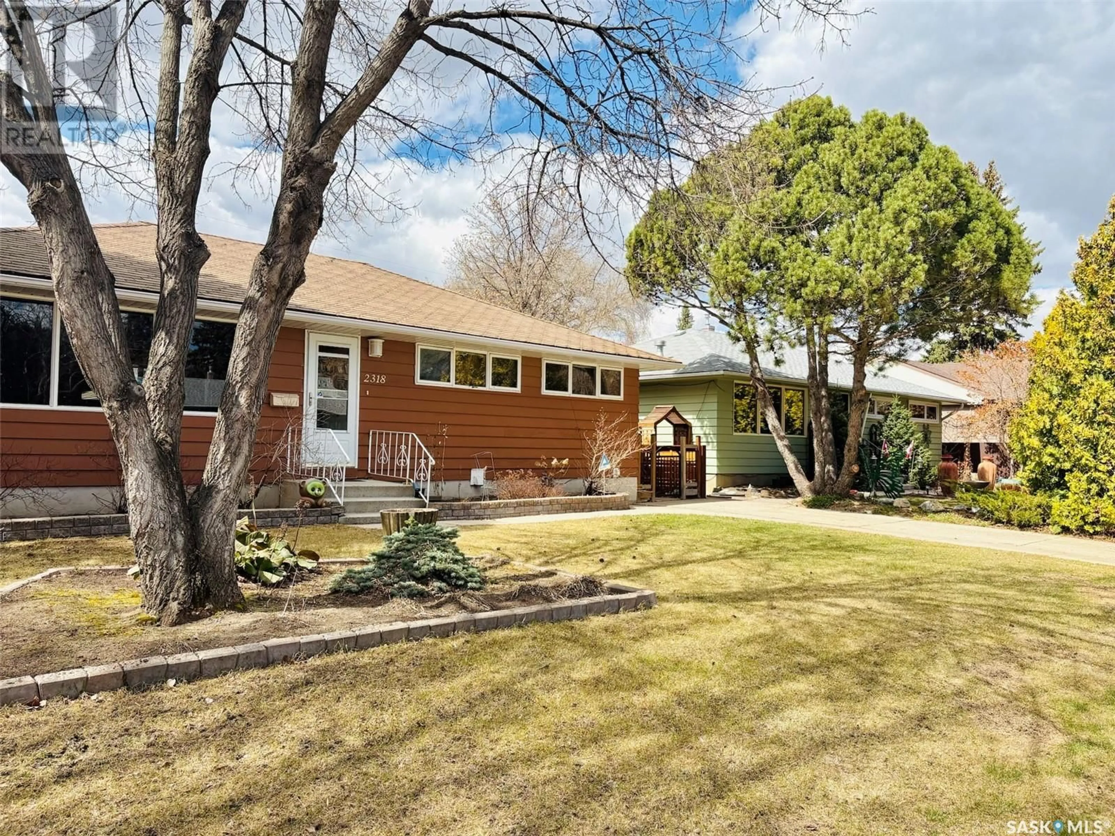 Unknown for 2318 CAIRNS AVENUE, Saskatoon Saskatchewan S7J1V1