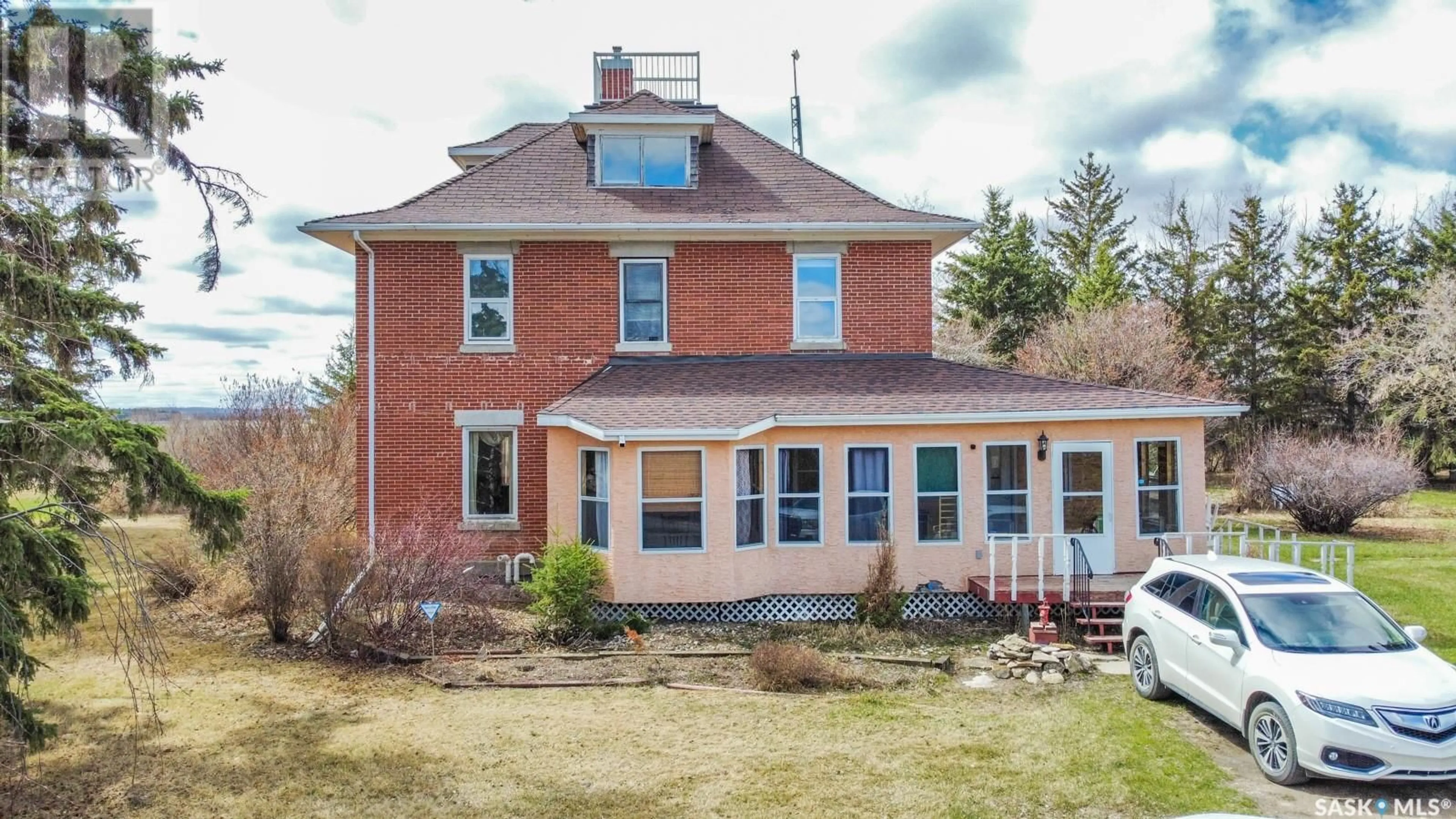 Home with brick exterior material, building for SERVISS ACREAGE, Fletts Springs Rm No. 429 Saskatchewan S0E1A0