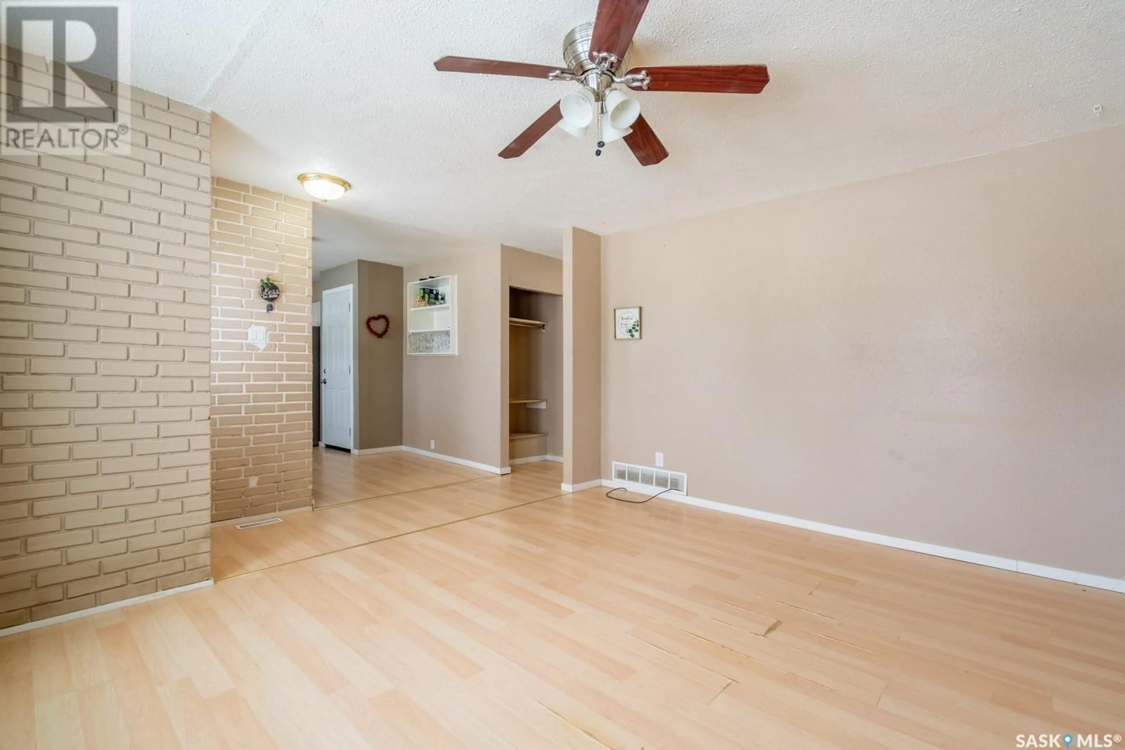 A pic of a room for 1931 7TH AVENUE, Regina Saskatchewan S4N4M7