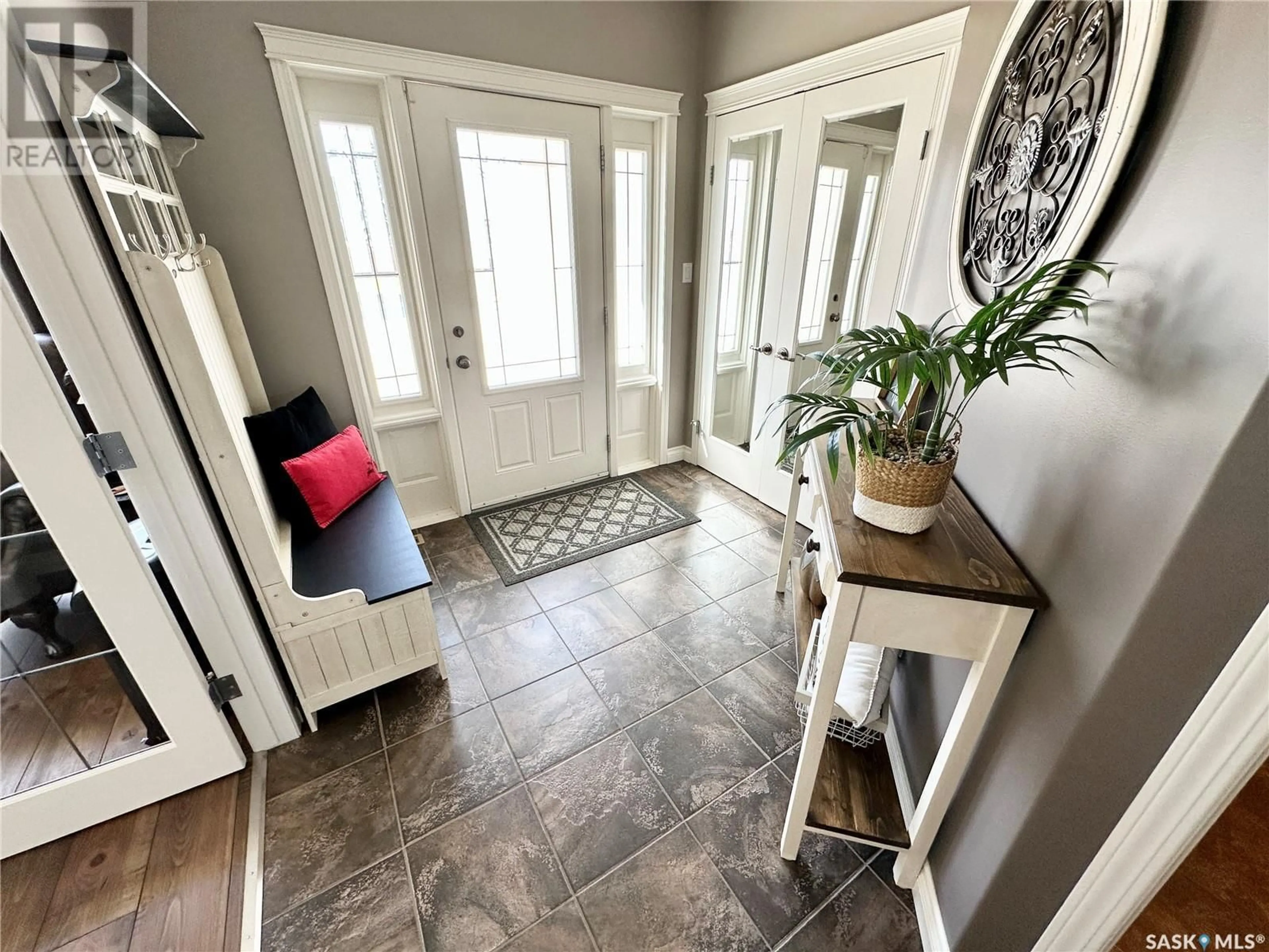 Indoor entryway for 83 ASH DRIVE, Weyburn Saskatchewan S4H0R9