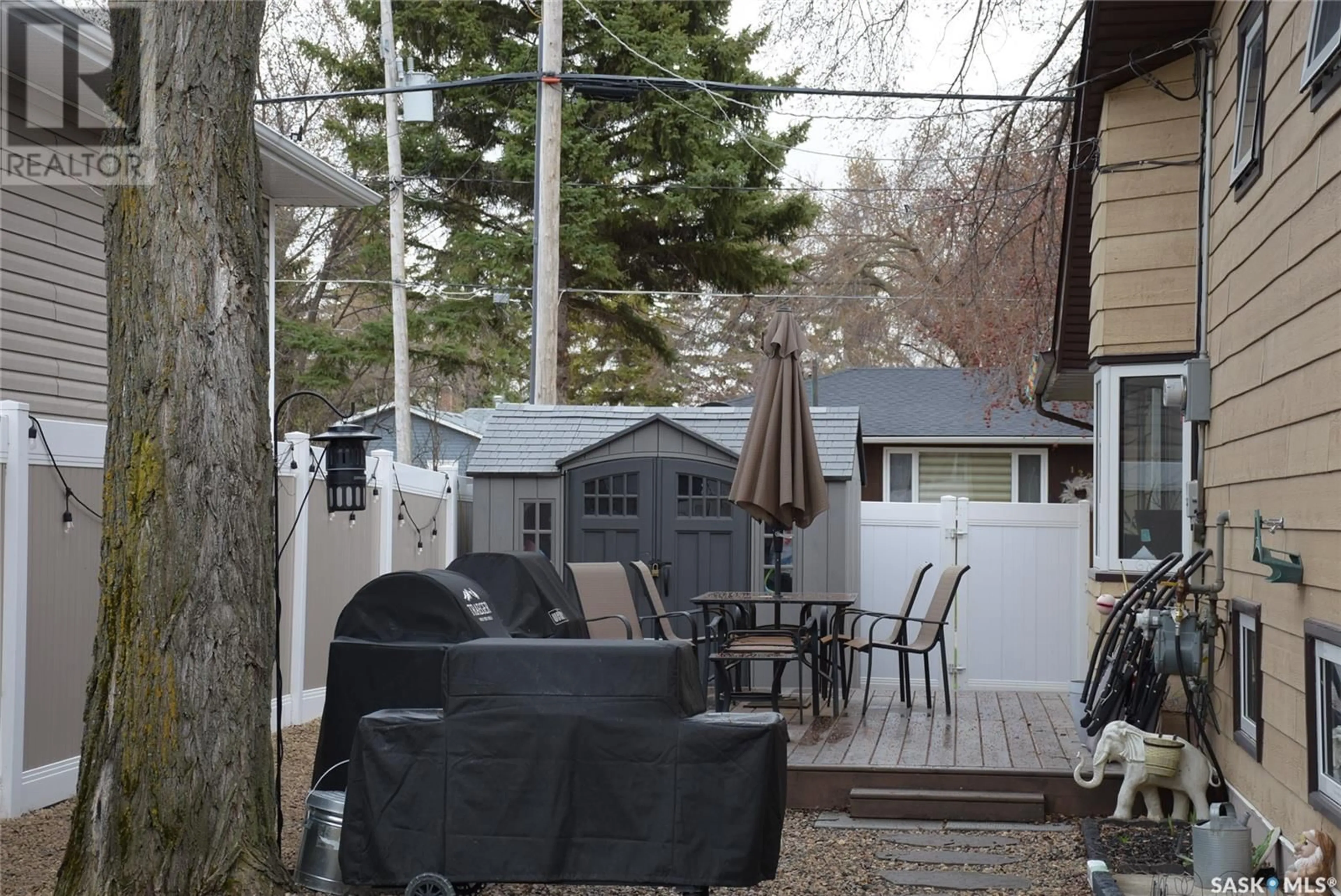 Patio, street for 119 DEWDNEY STREET, Indian Head Saskatchewan S0G2K0