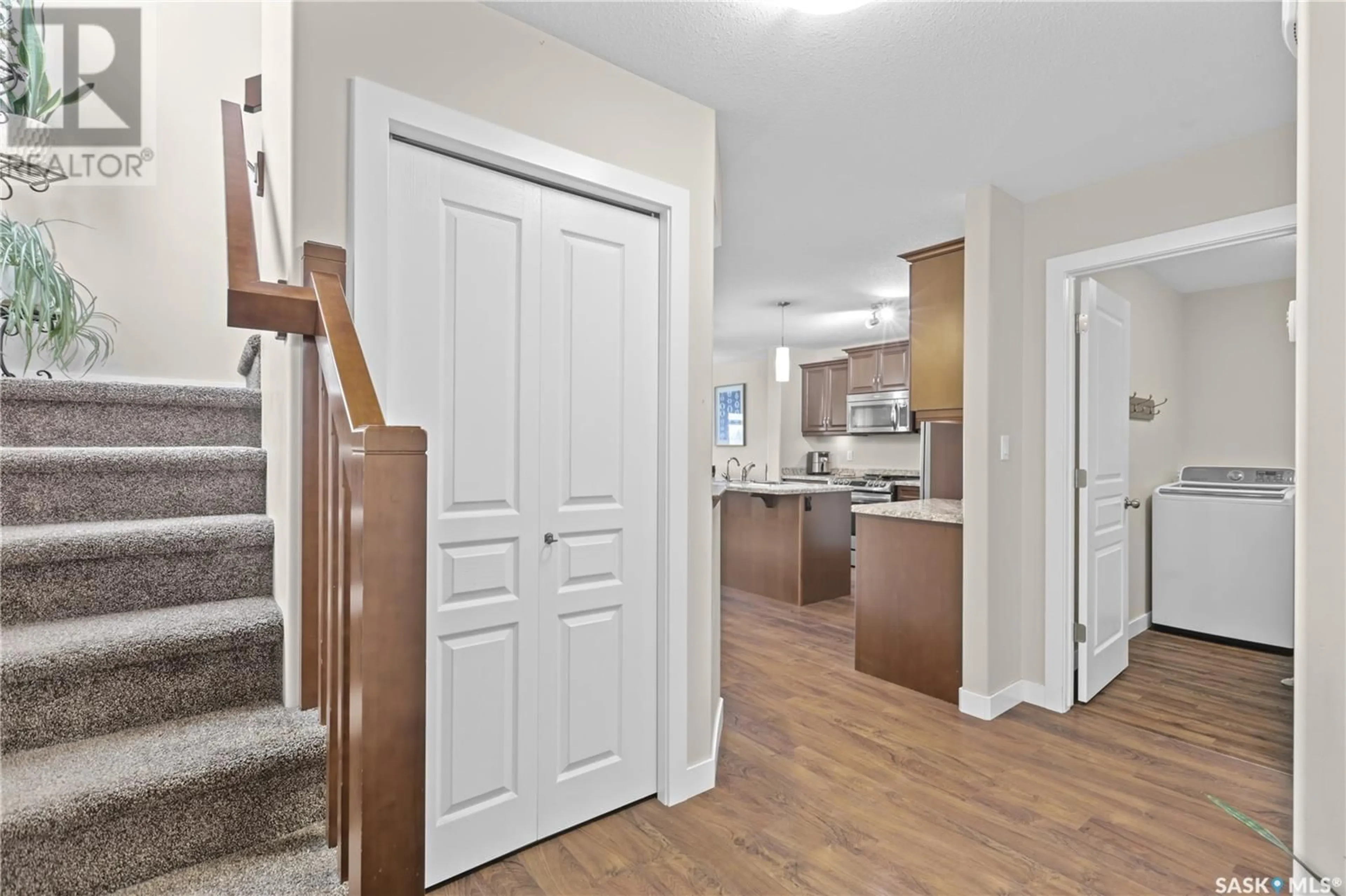 Indoor entryway for 2659 MAKOWSKY CRESCENT, Regina Saskatchewan S4X0M5