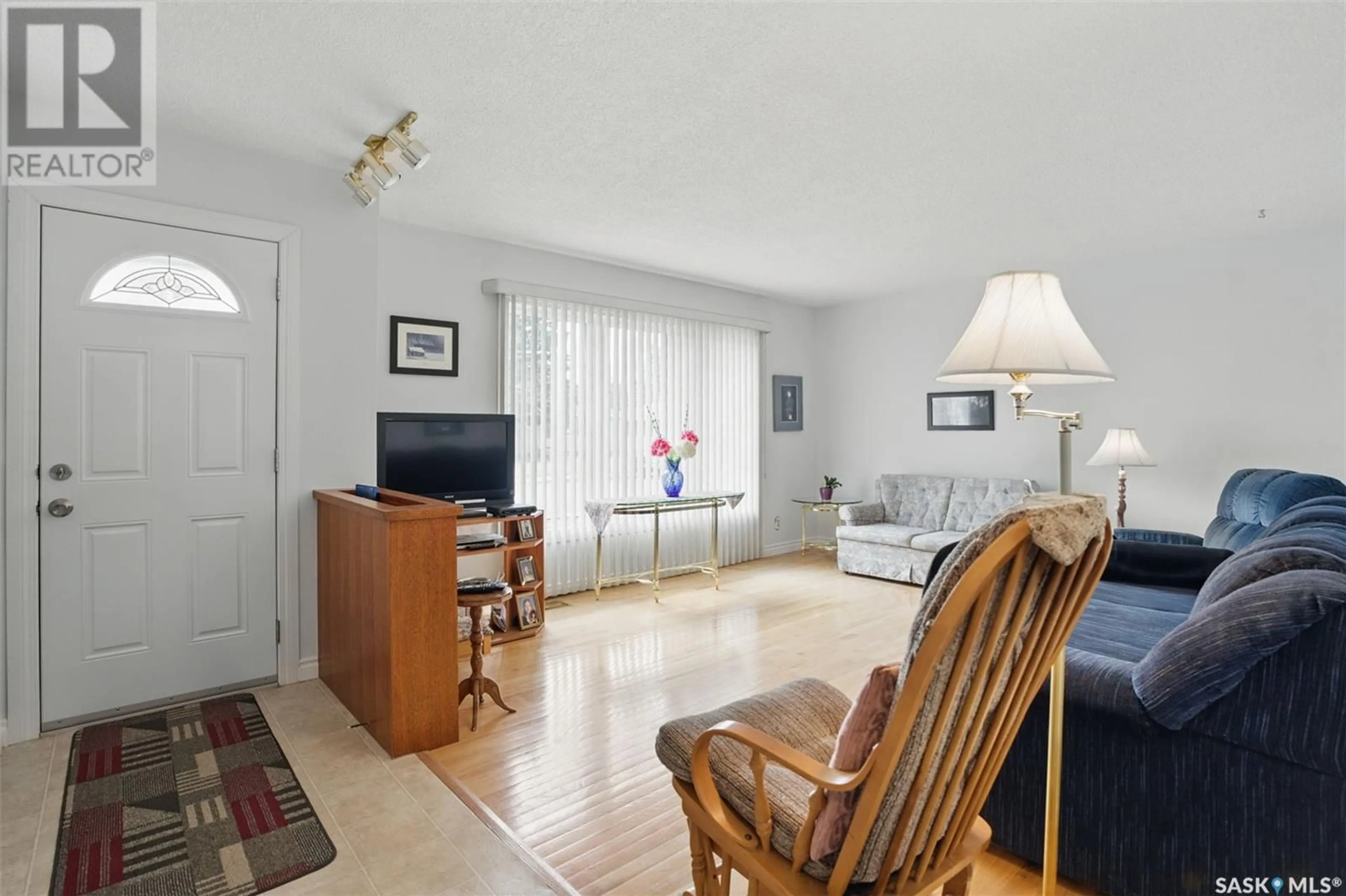 Living room with furniture, unknown for 34 BELL CRESCENT, Saskatoon Saskatchewan S7J2W3