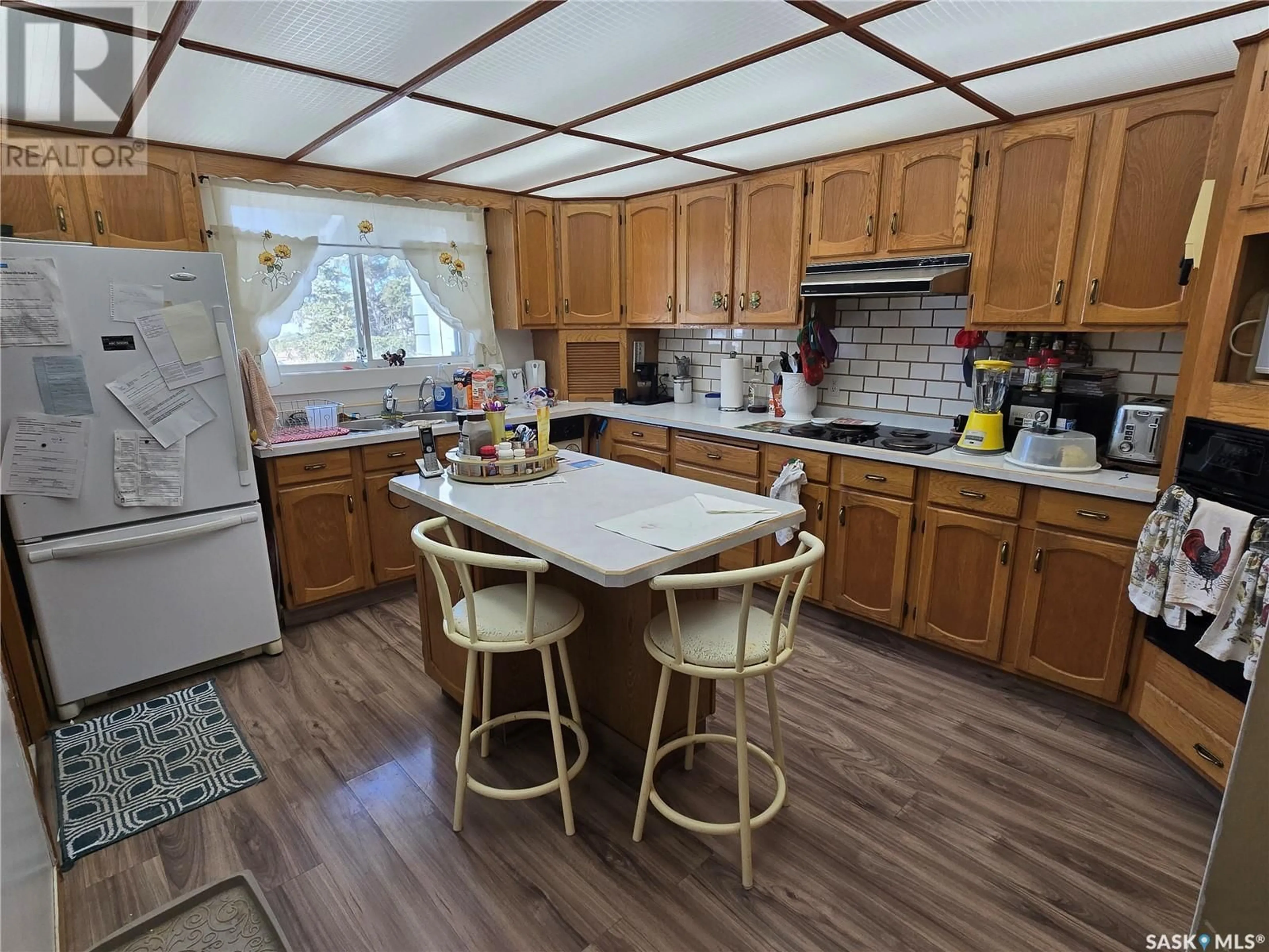 Standard kitchen, unknown for AVEYARD ACREAGE, Abernethy Rm No. 186 Saskatchewan S0G0C0