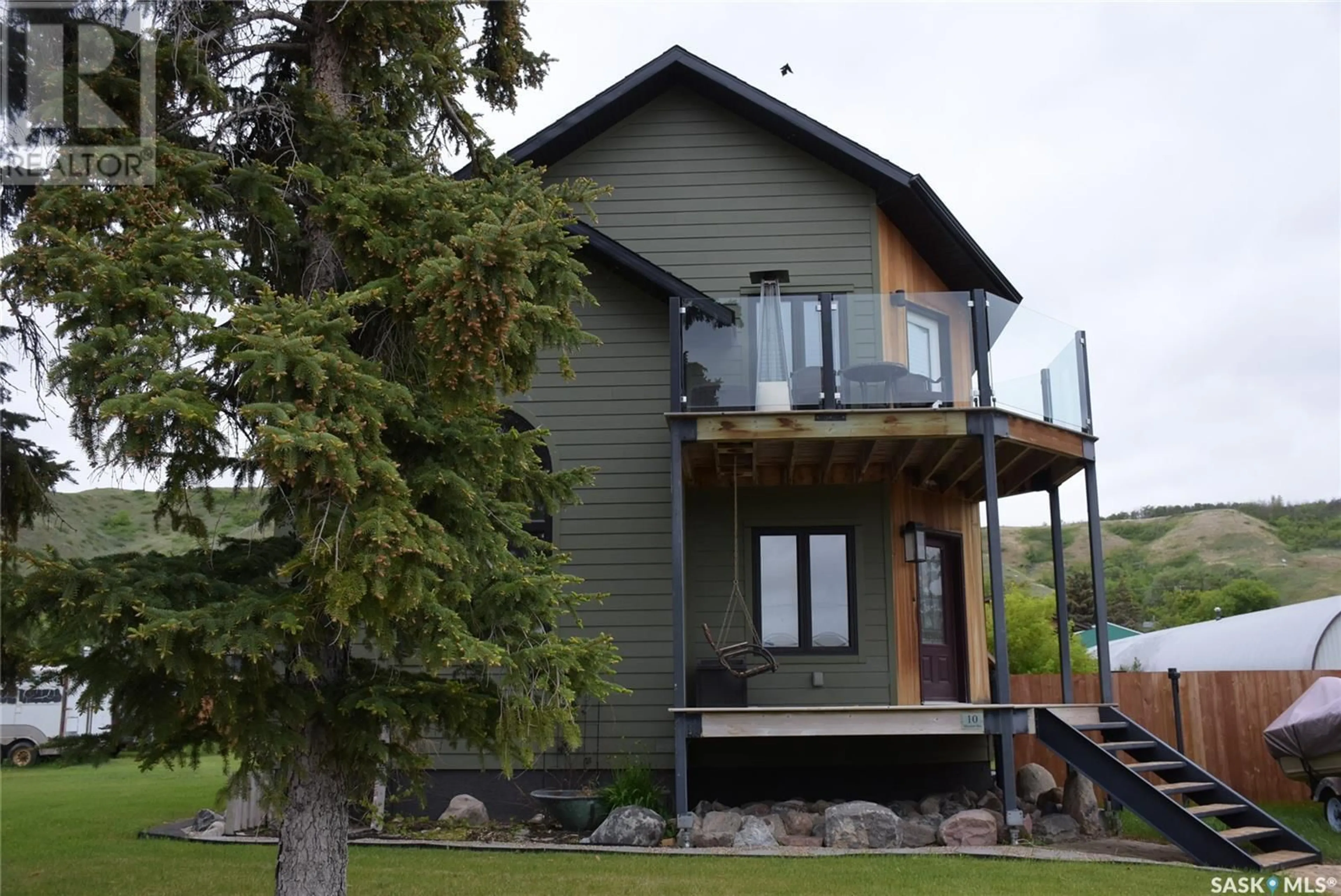 Home with vinyl exterior material, unknown for 10 MISSION BAY, Lebret Saskatchewan S0G1S0