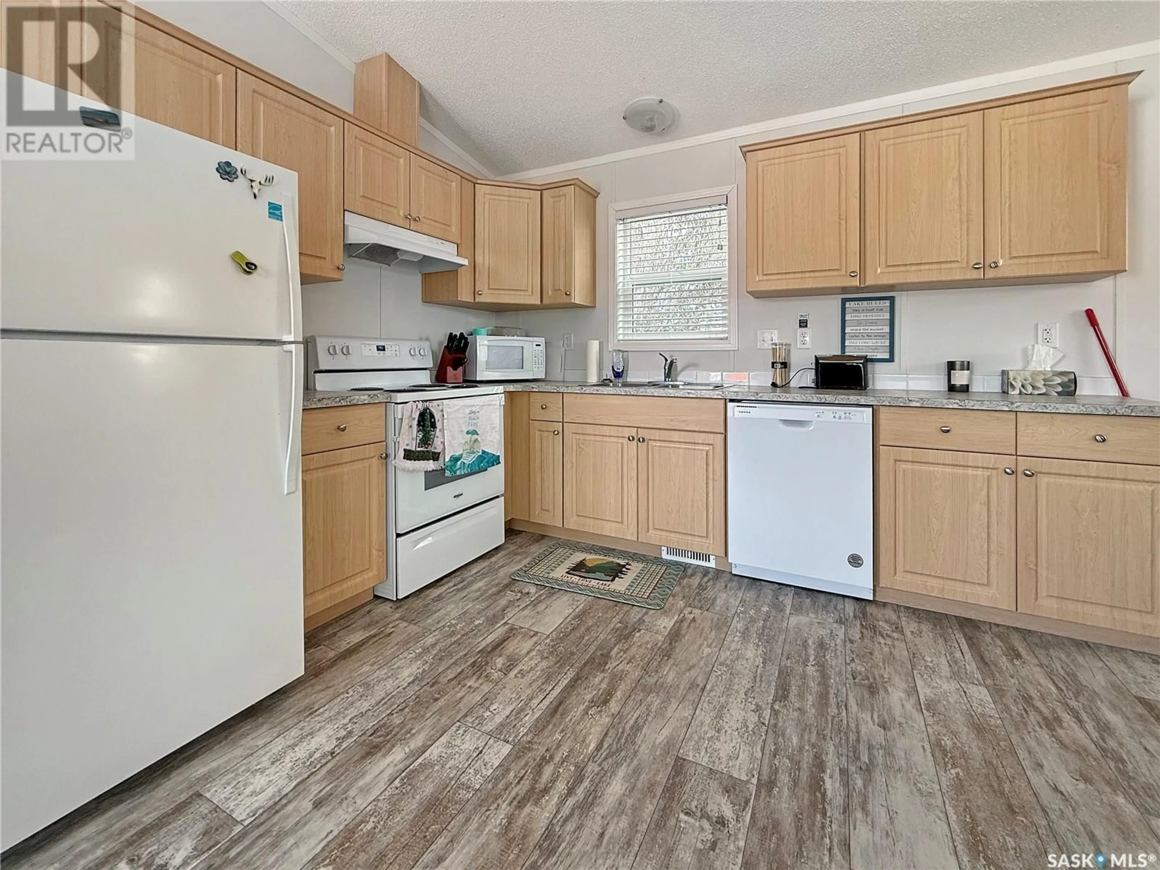 Standard kitchen, unknown for Cabin - WILLOW LANE, Pelican Shores Saskatchewan S0A3L0
