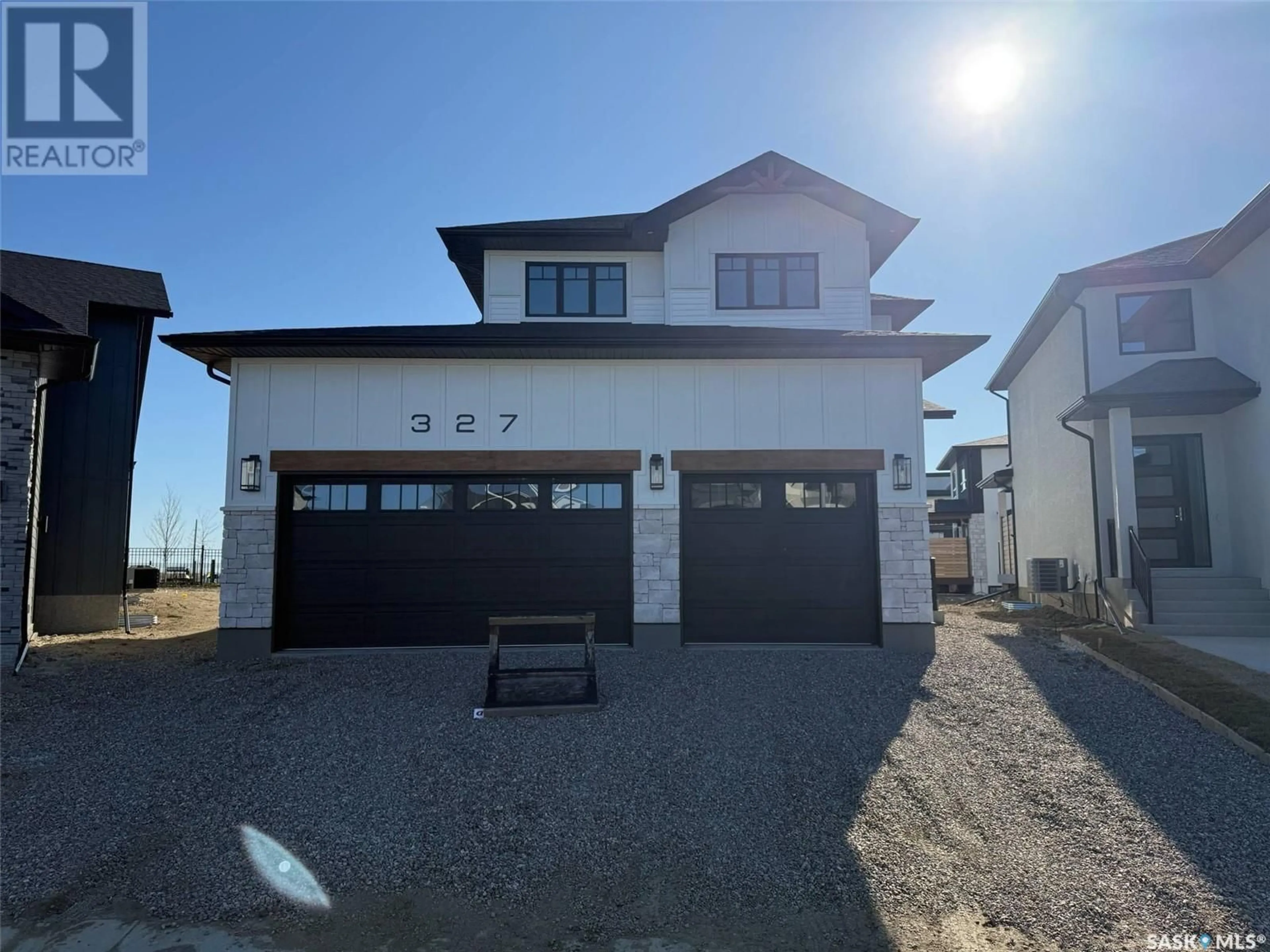 Unknown for 327 WOOLF BAY, Saskatoon Saskatchewan S7W1E5