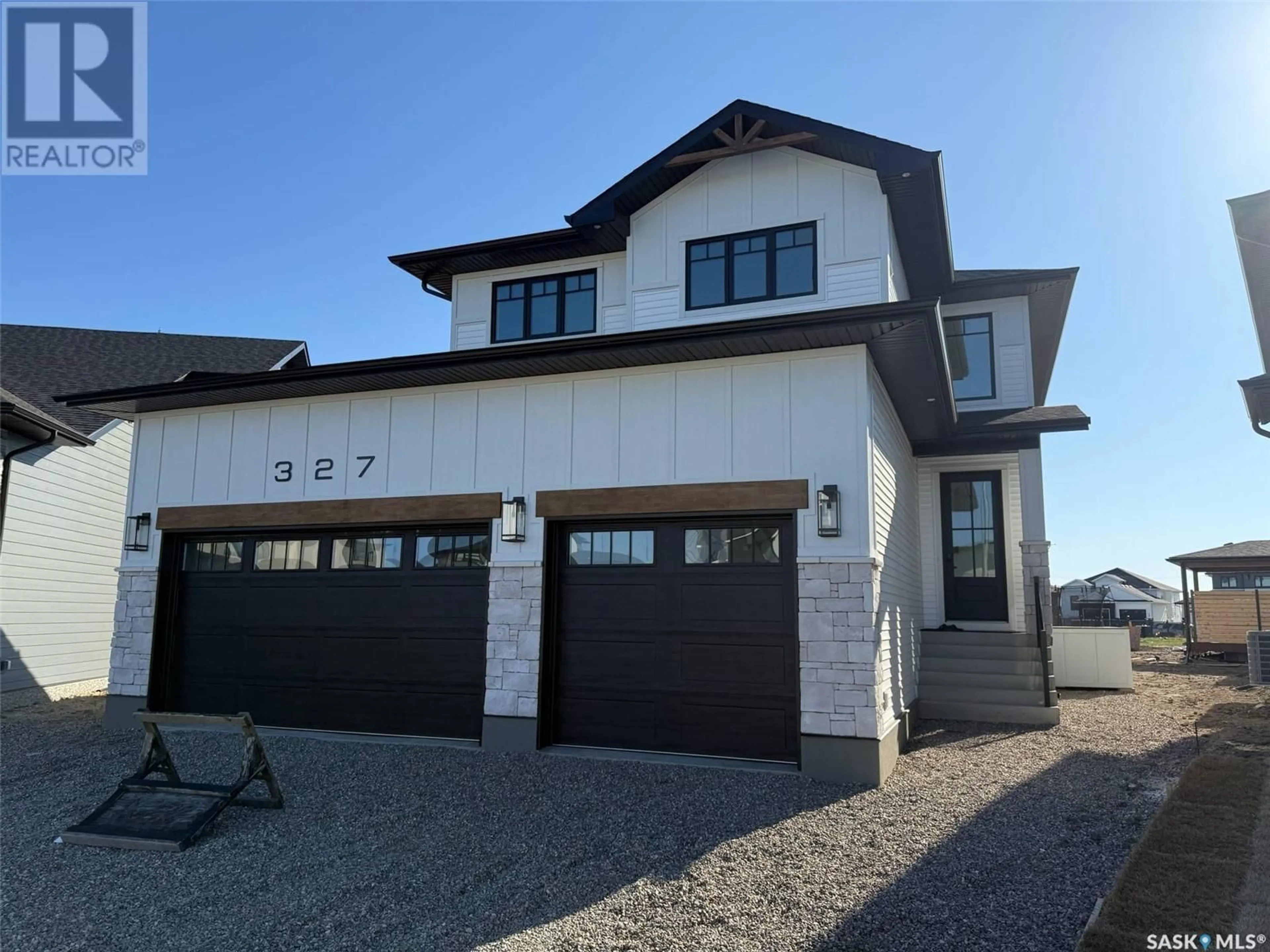 Unknown for 327 WOOLF BAY, Saskatoon Saskatchewan S7W1E5