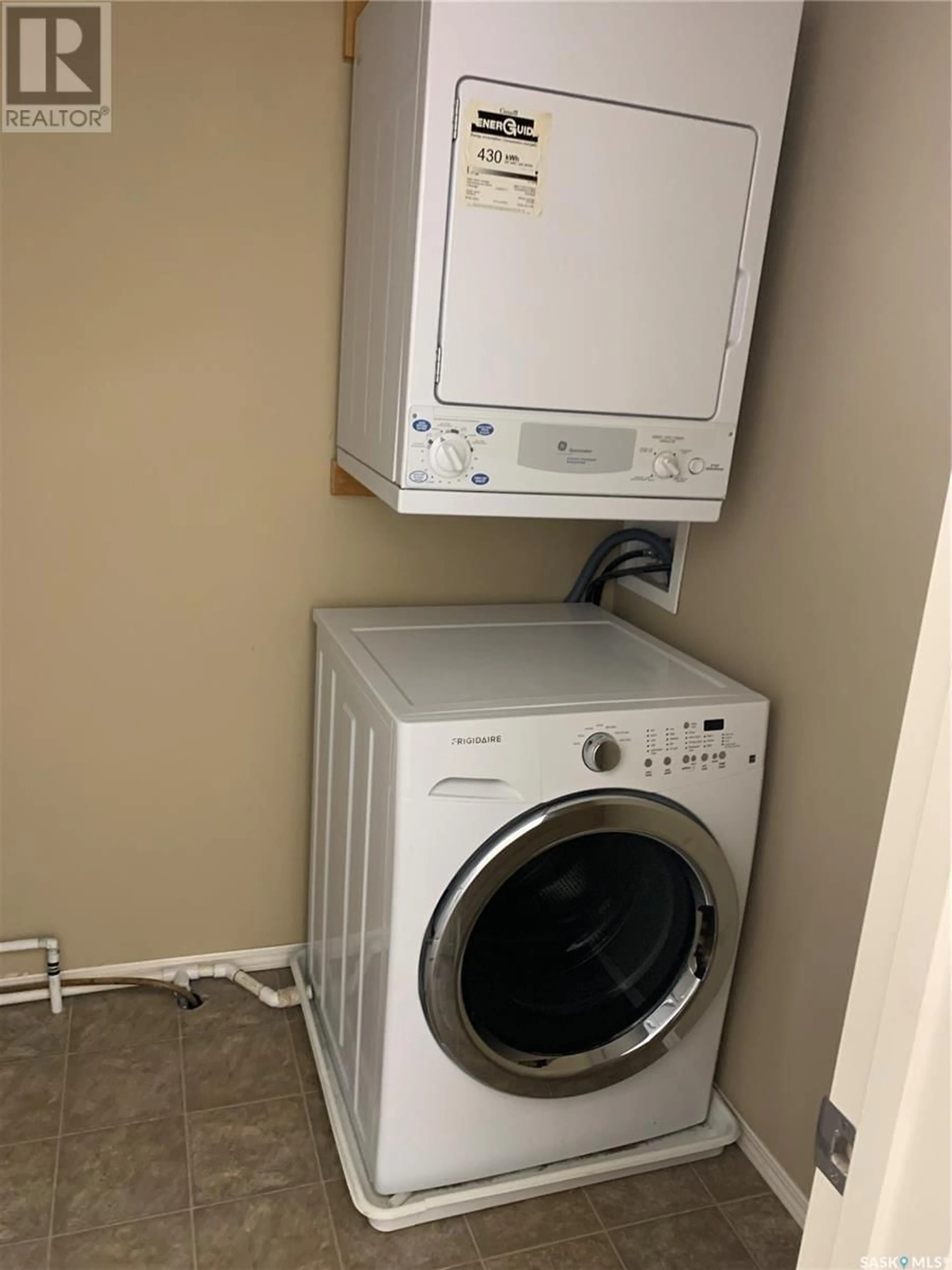 Laundry room for 221 700 BATTLEFORD TRAIL, Swift Current Saskatchewan S9H4V9