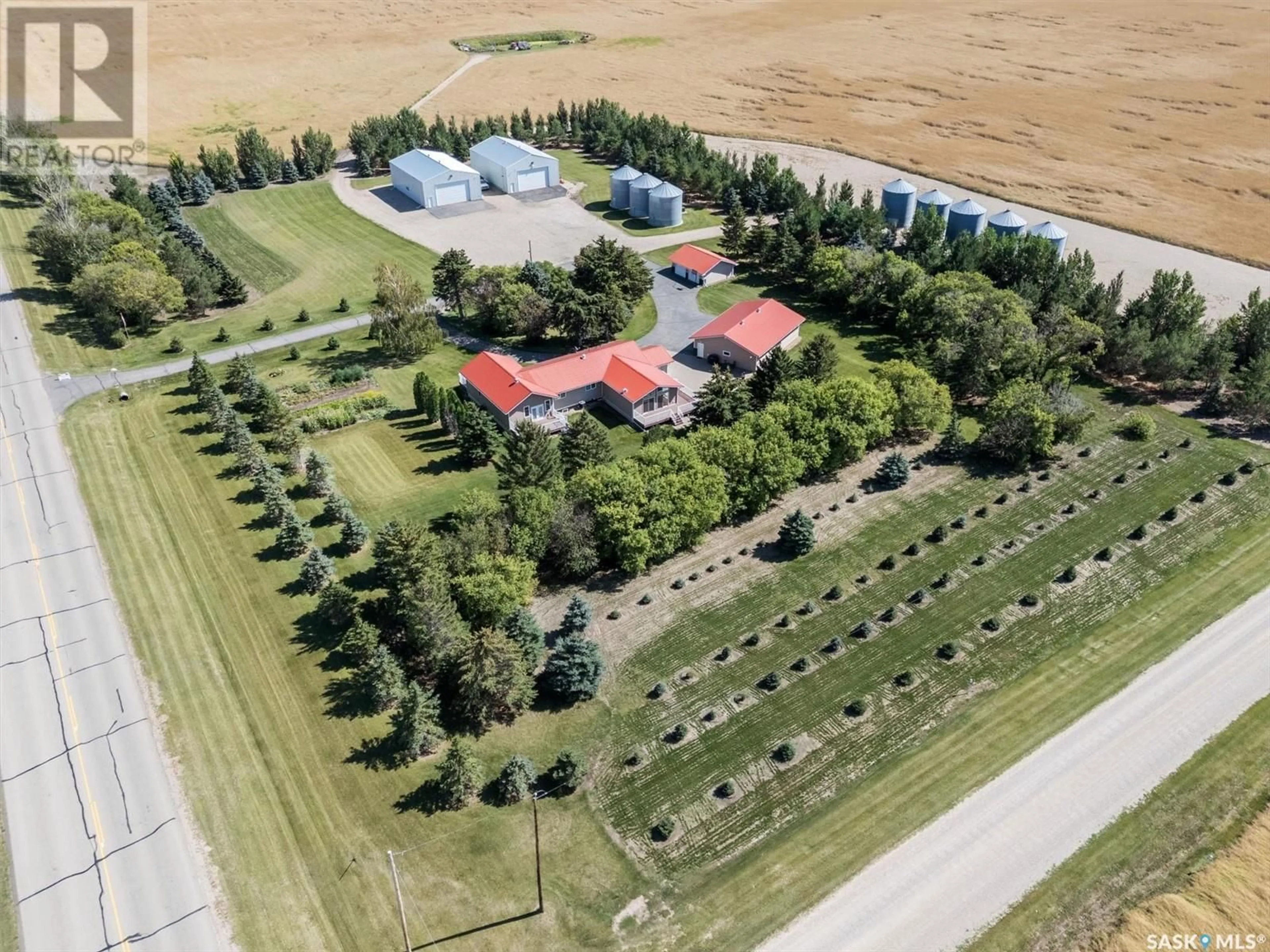 A pic from outside/outdoor area/front of a property/back of a property/a pic from drone, building for MERRIFIELD ACREAGE, Usborne Rm No. 310 Saskatchewan S0K4T0