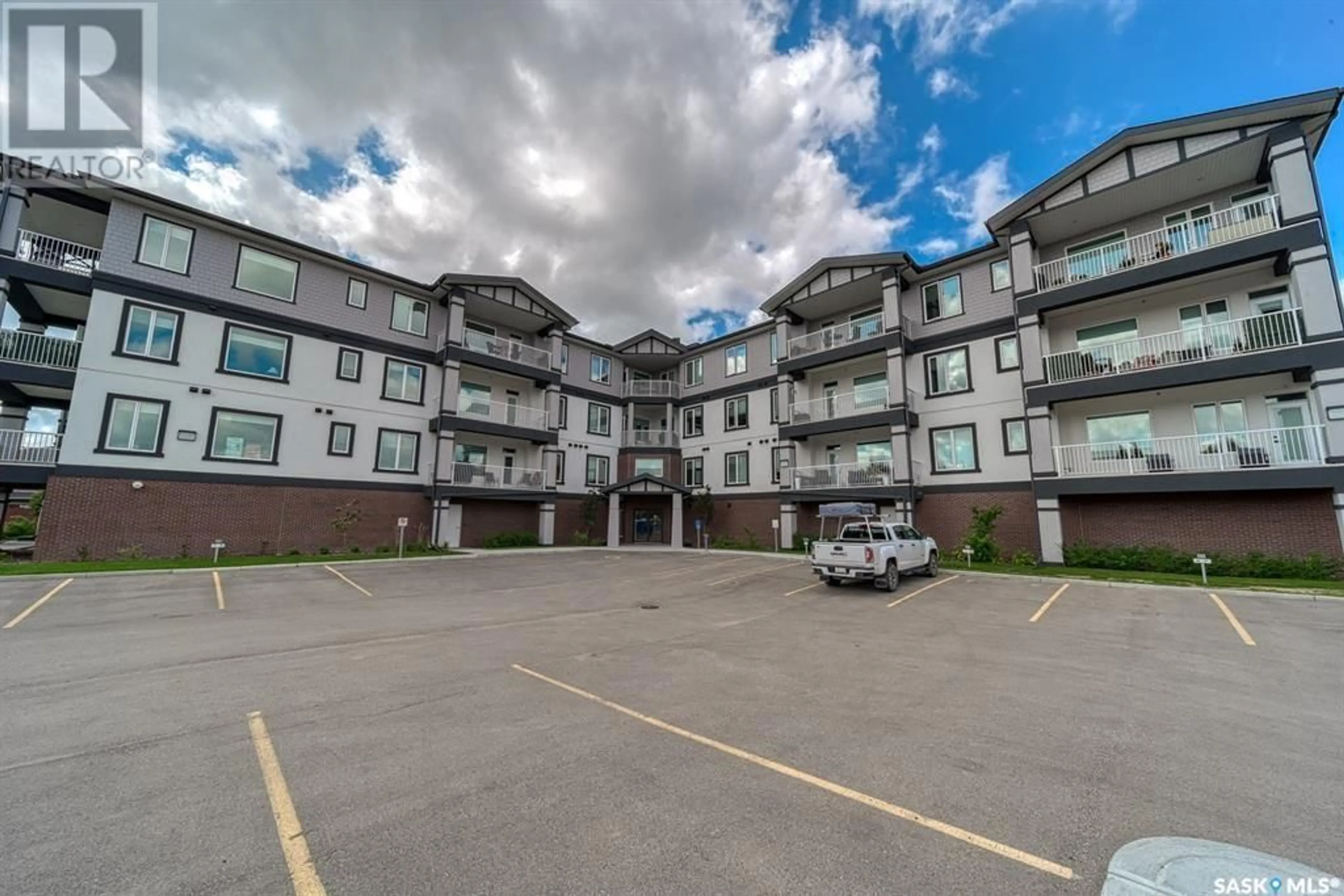 A pic from outside/outdoor area/front of a property/back of a property/a pic from drone, unknown for 204 - 3581 EVANS COURT, Regina Saskatchewan S4S7A3
