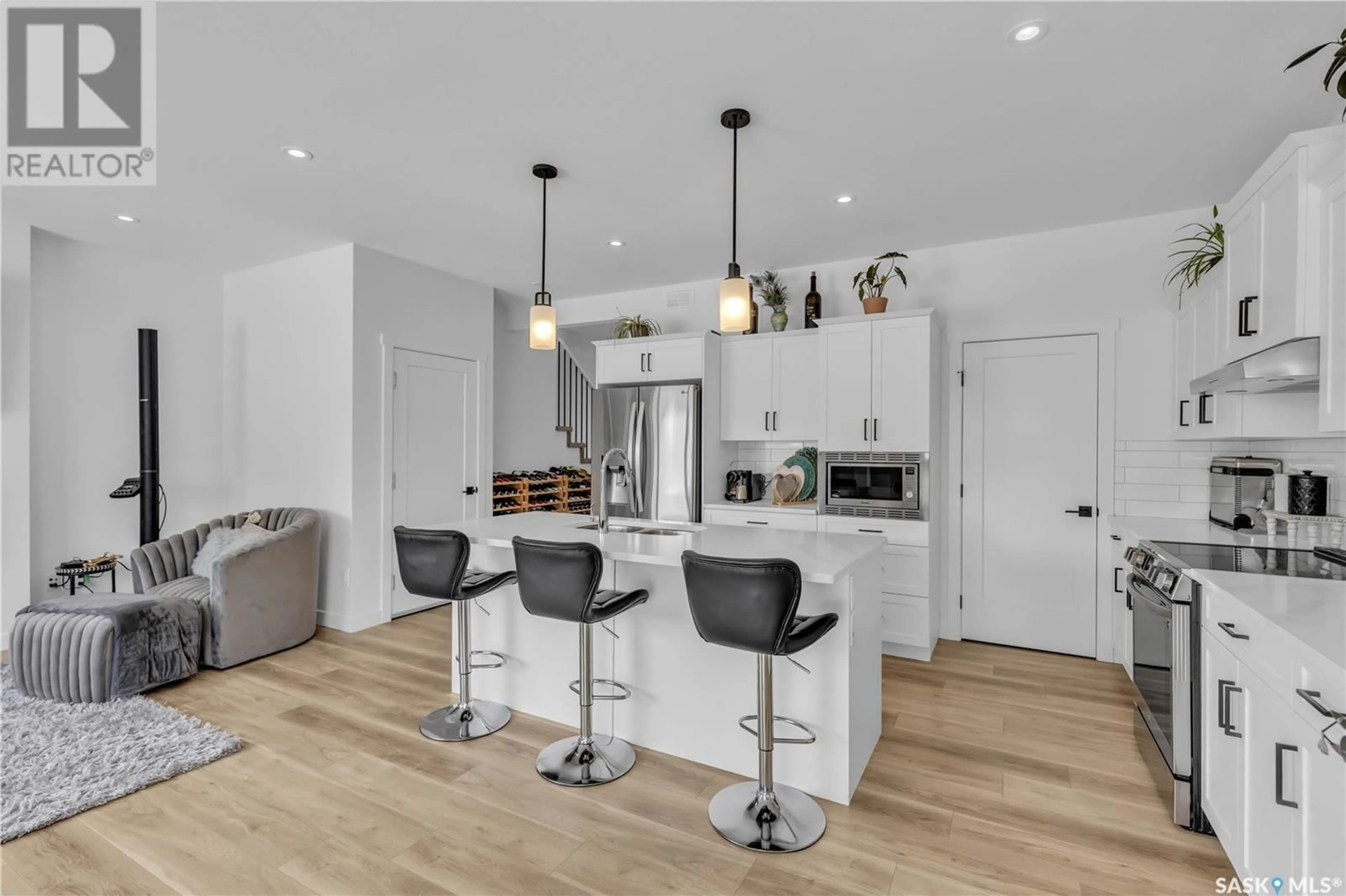 Open concept kitchen, unknown for 507 KENSINGTON PLACE, Saskatoon Saskatchewan S7L6N7