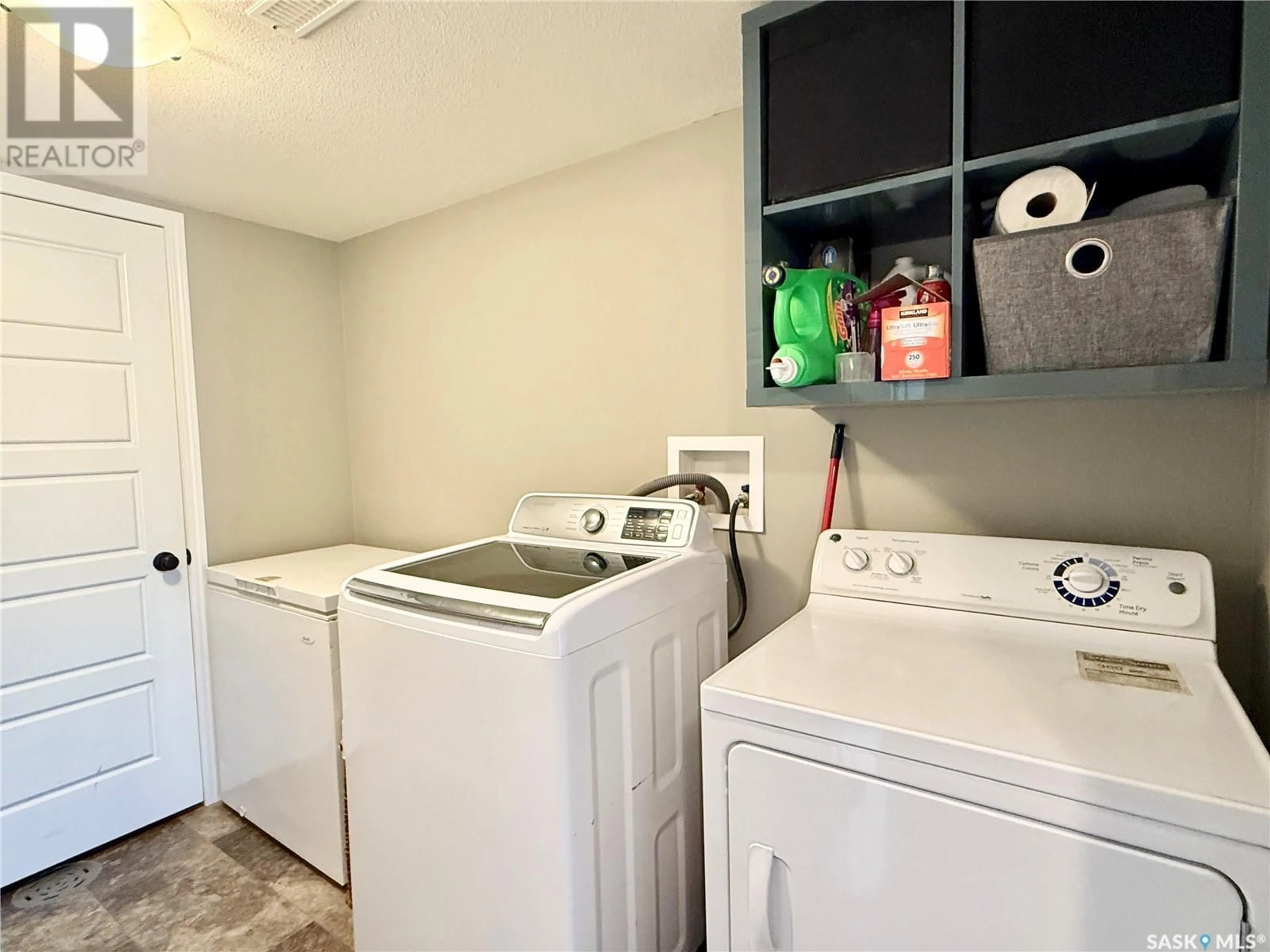 Laundry room for 569 150 LANGLOIS WAY, Saskatoon Saskatchewan S7T0L2