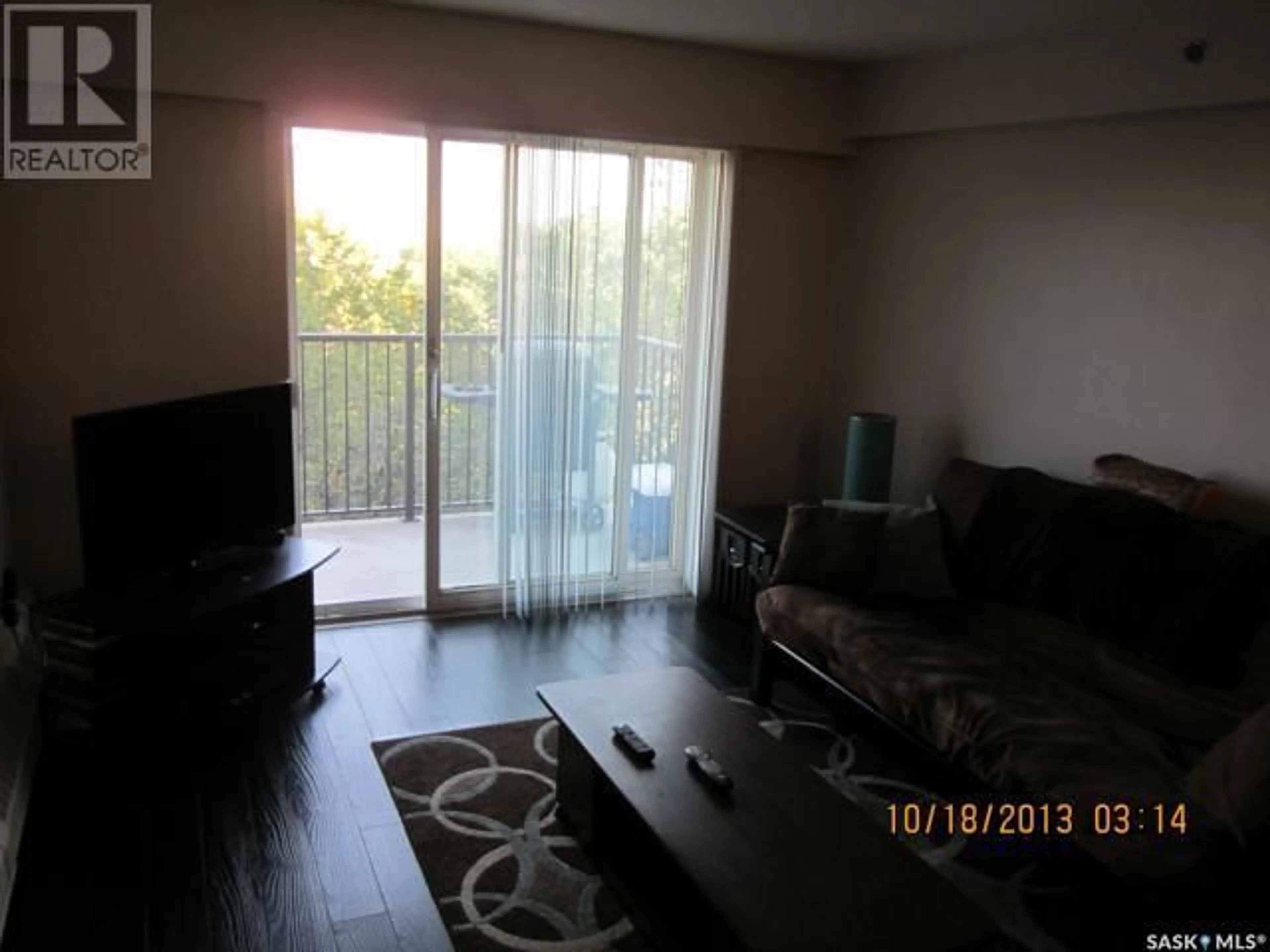 A pic of a room for N - 504 537 4TH AVENUE, Saskatoon Saskatchewan S7K2M6