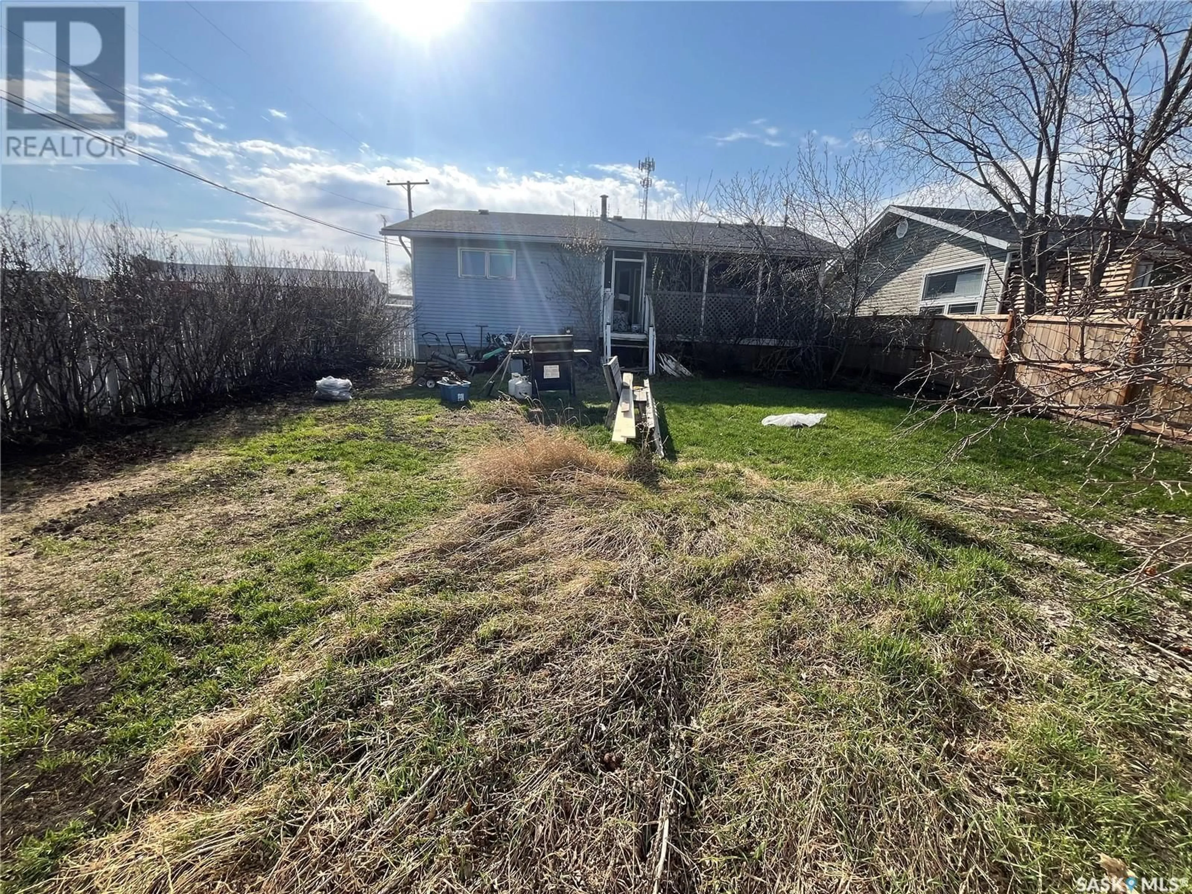 A pic from outside/outdoor area/front of a property/back of a property/a pic from drone, unknown for 303 1ST AVENUE, Naicam Saskatchewan S0K2Z0