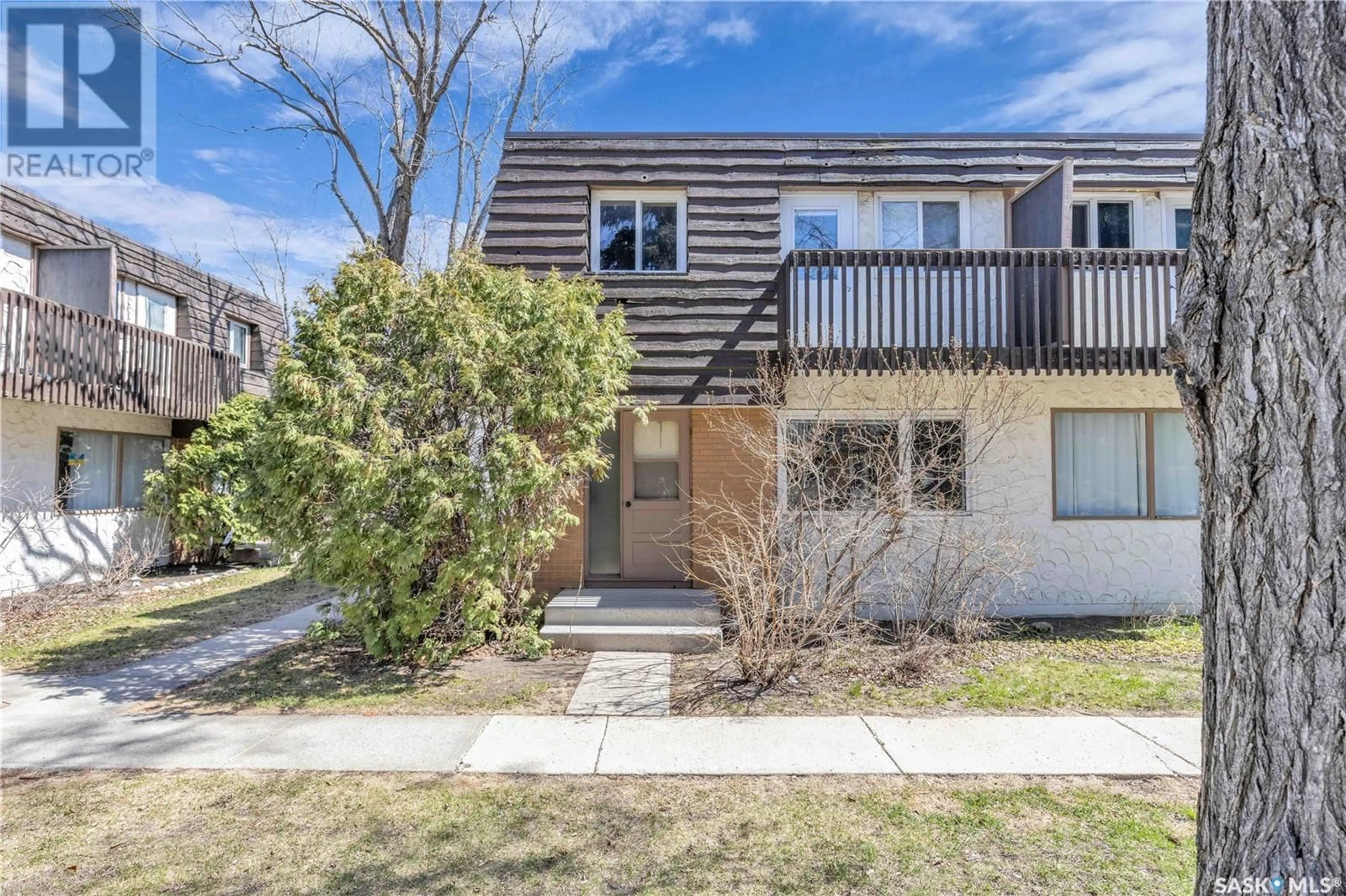 Unknown for 7 120 ACADIA DRIVE, Saskatoon Saskatchewan S7H3V2