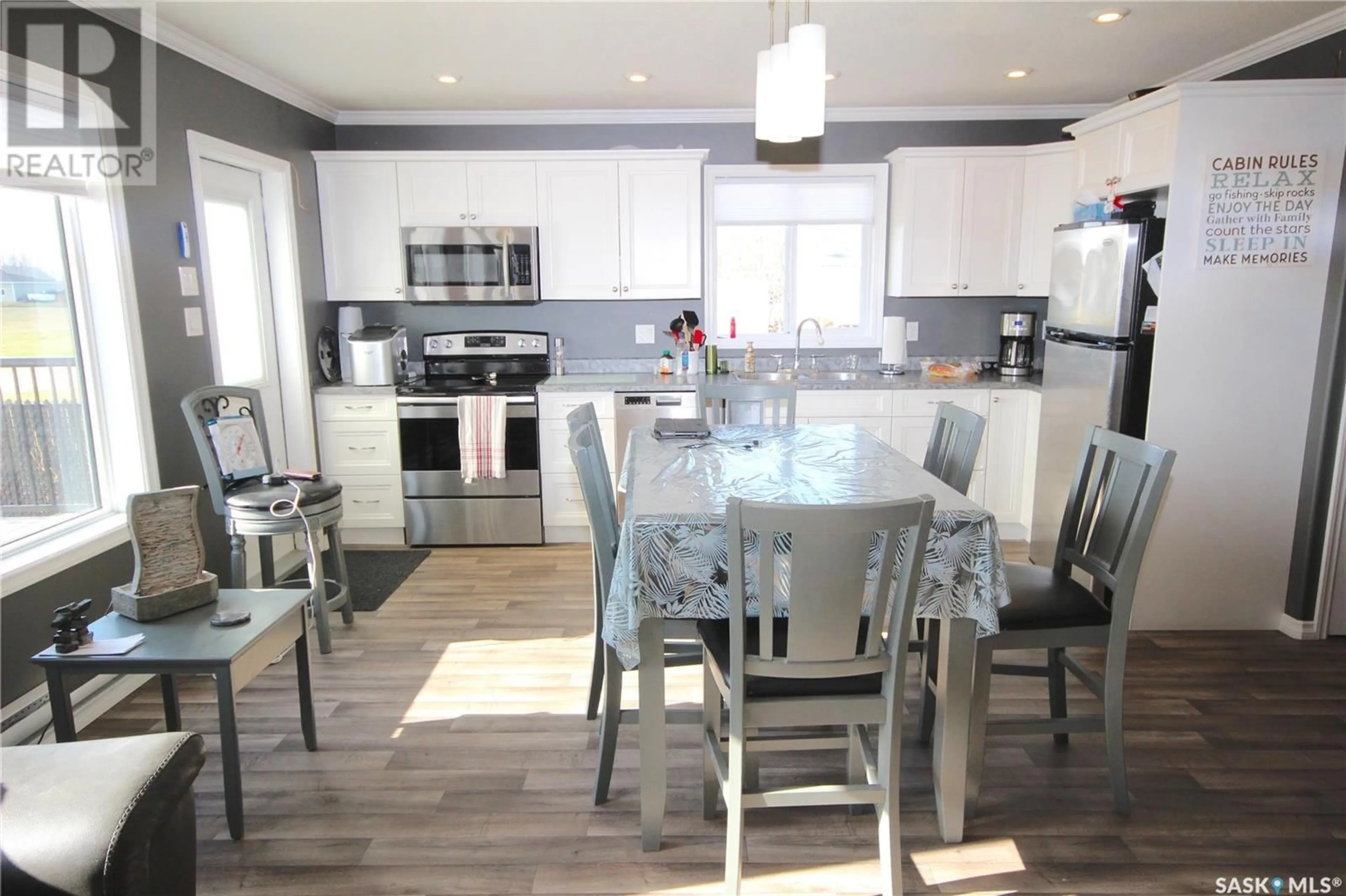 Open concept kitchen, unknown for 825 PARK DRIVE, Good Lake Rm No. 274 Saskatchewan S0A0L0