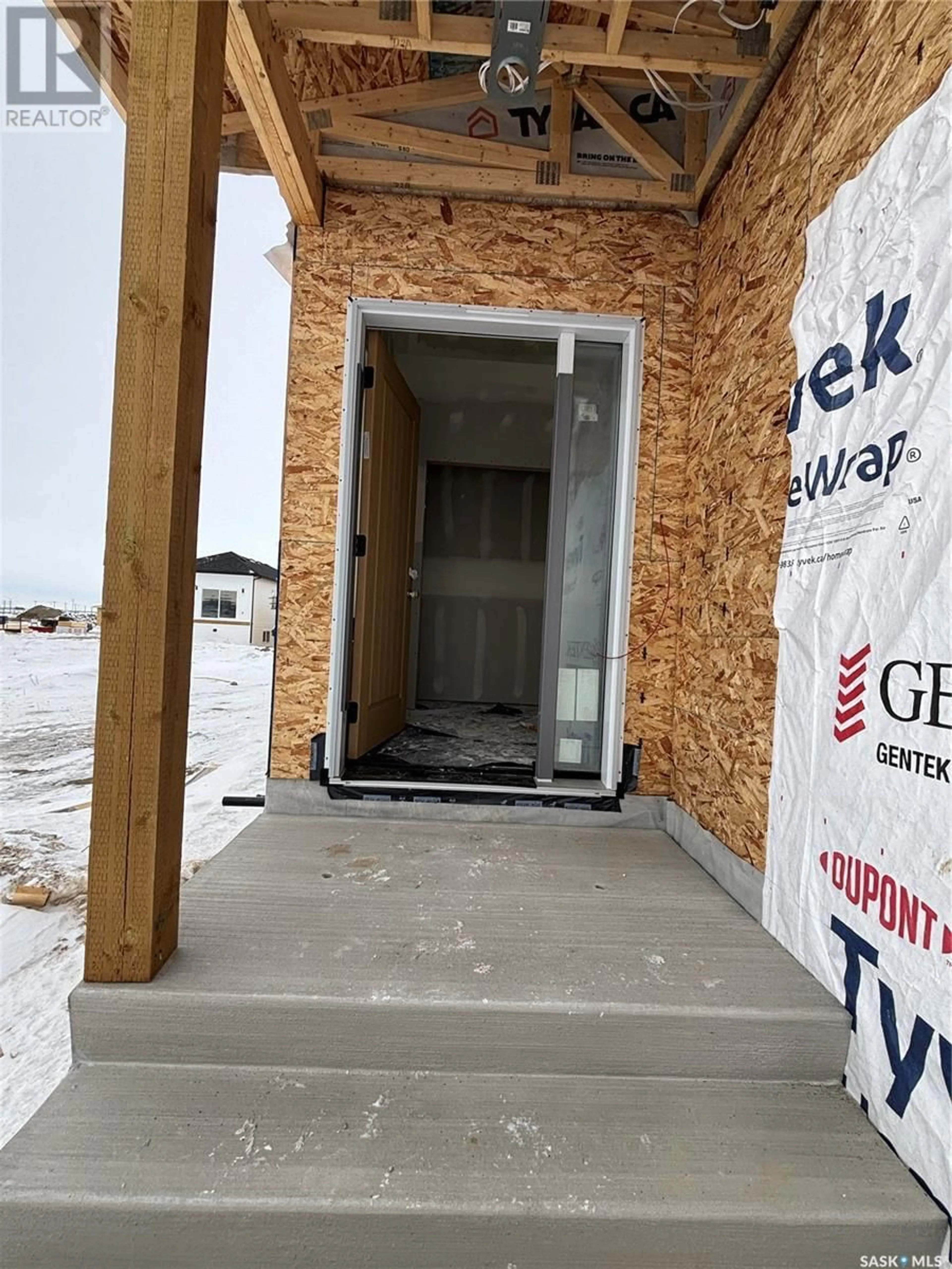 Indoor entryway for 594 SHARMA CRESCENT, Saskatoon Saskatchewan S7W1K6