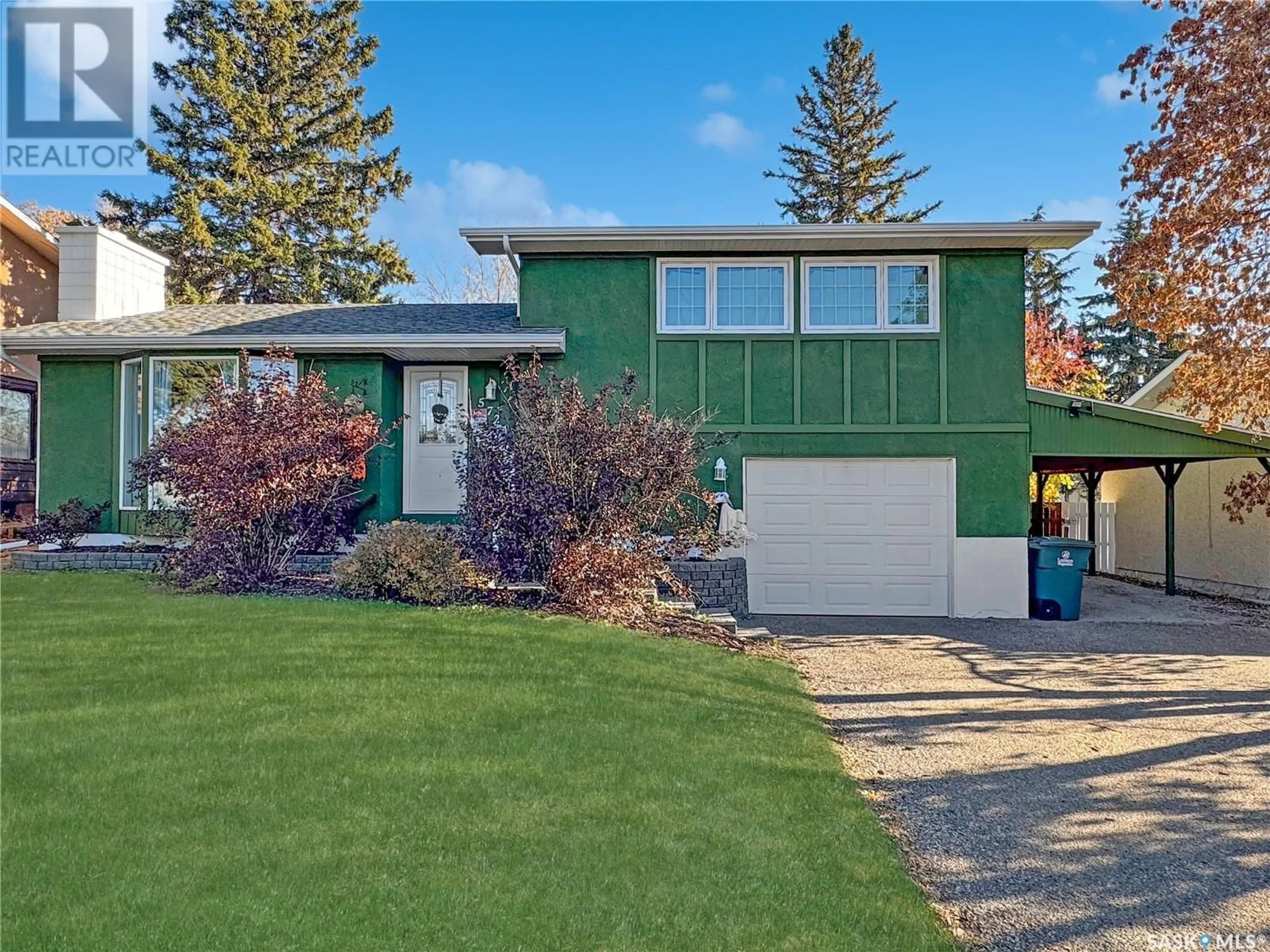 Home with vinyl exterior material, street for 572 100TH STREET, North Battleford Saskatchewan S9A0T4