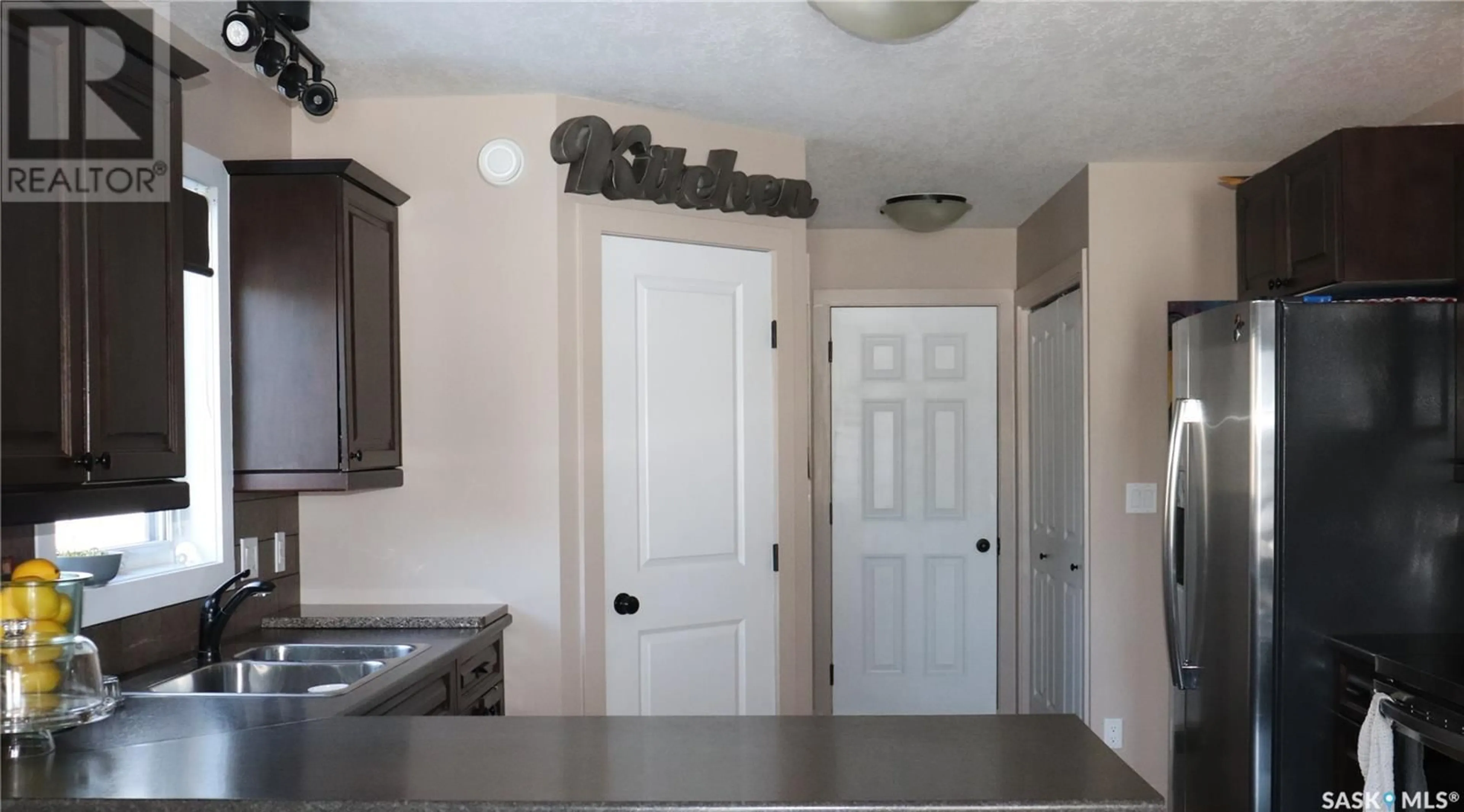 Standard kitchen, unknown for 106 2ND AVENUE, Lucky Lake Saskatchewan S0L1Z0