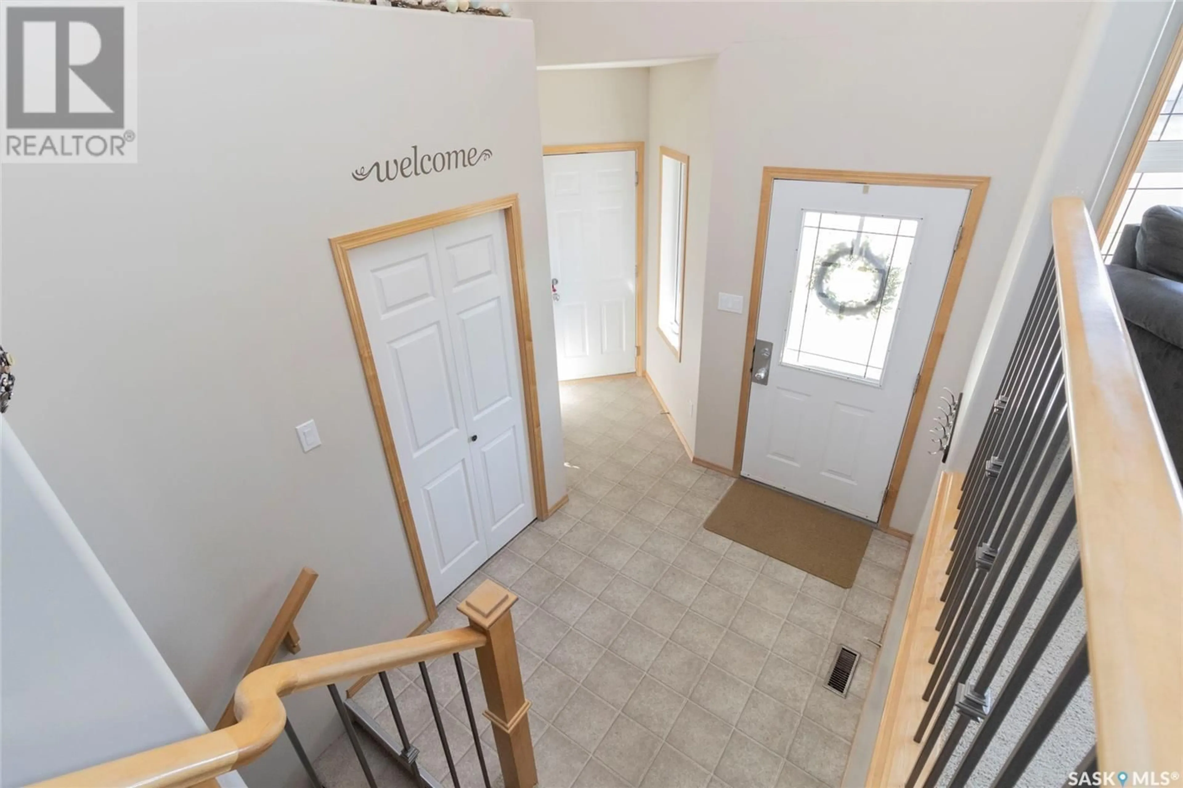 Indoor entryway for 304 BROOKLYN CRESCENT, Warman Saskatchewan S0K0A1
