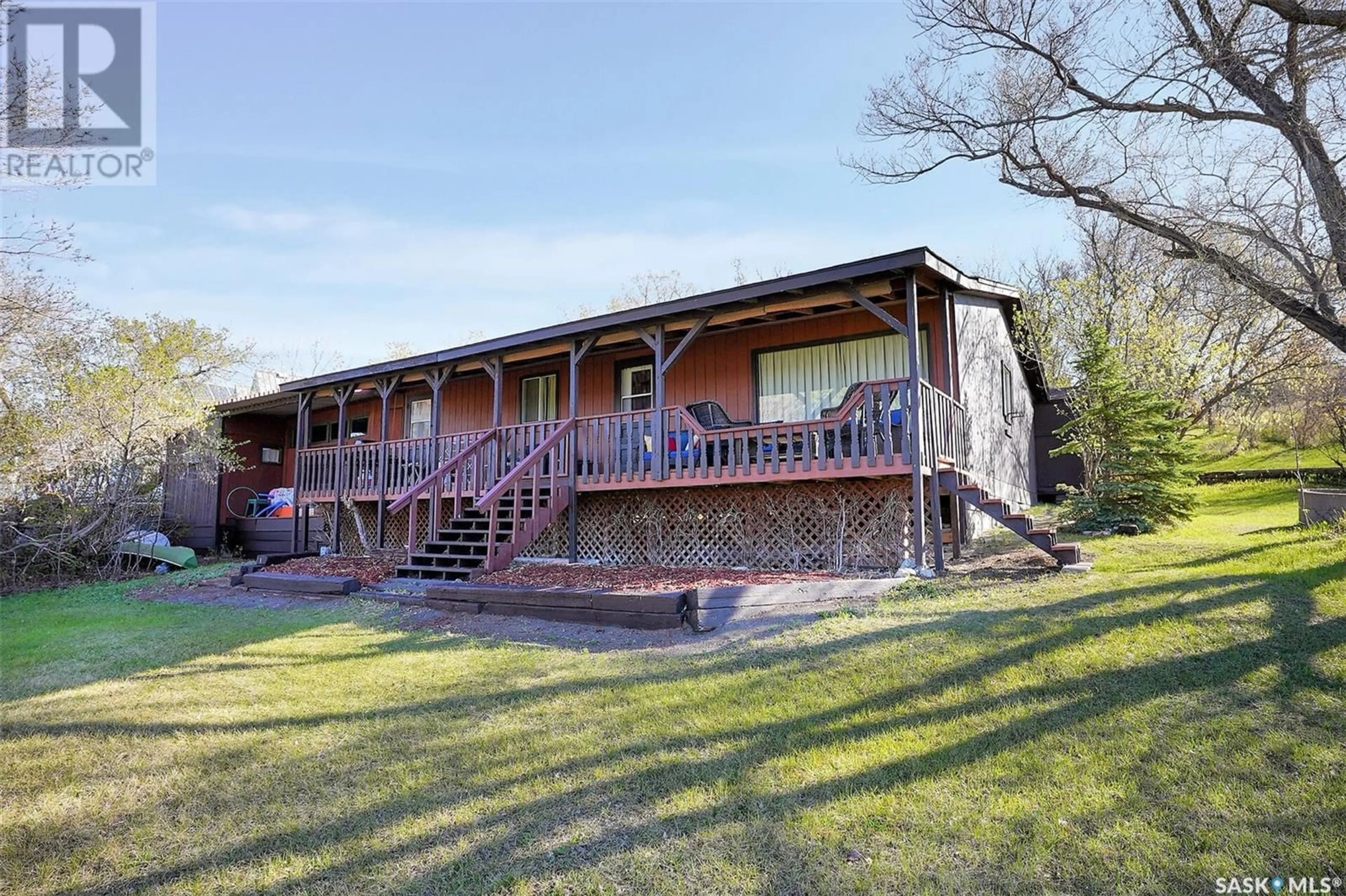 A pic from outside/outdoor area/front of a property/back of a property/a pic from drone, unknown for 2 LAKESHORE DRIVE, Sorenson Beach Saskatchewan S0G4L0