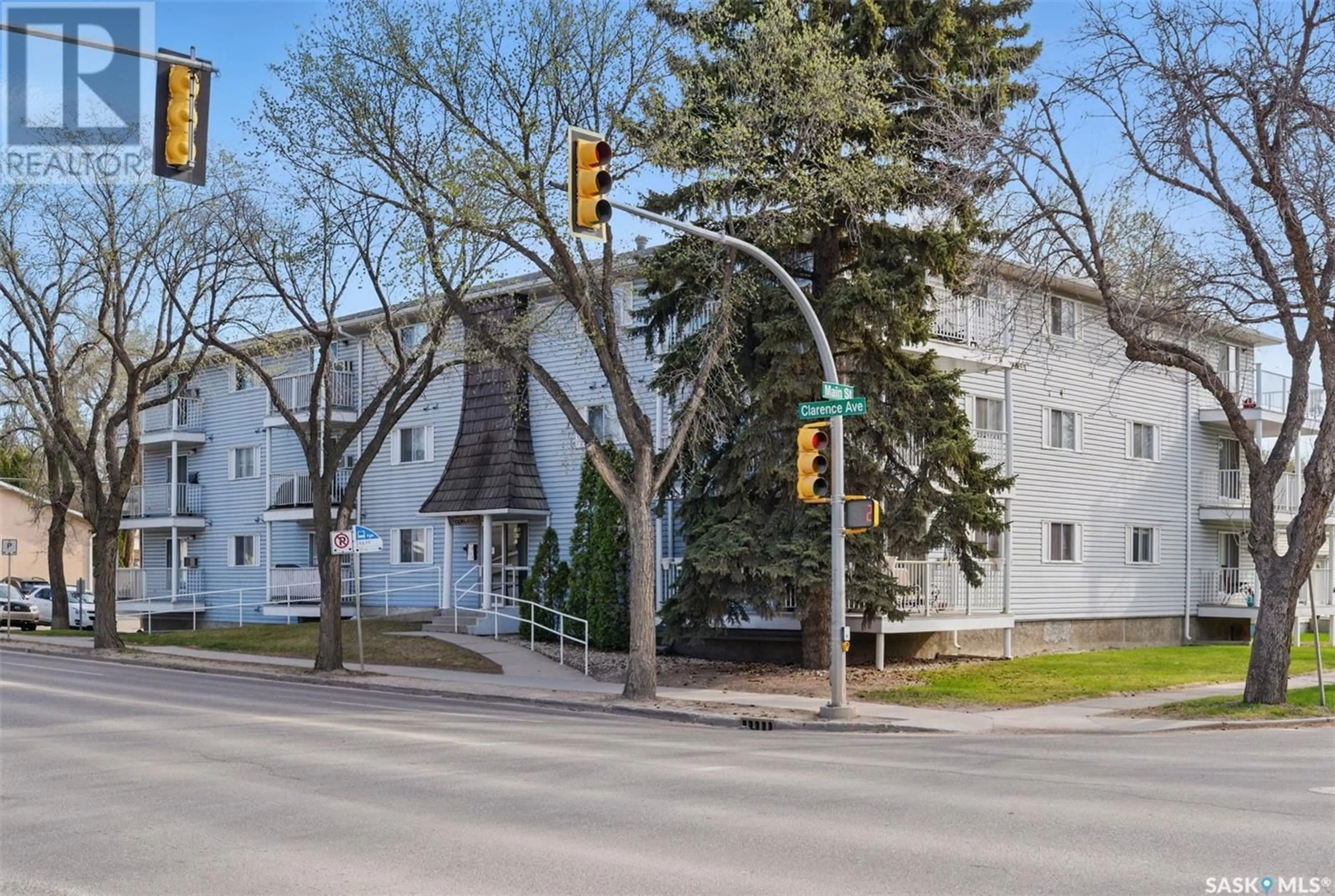 Unknown for 305 - 1001 MAIN STREET, Saskatoon Saskatchewan S7H0K6