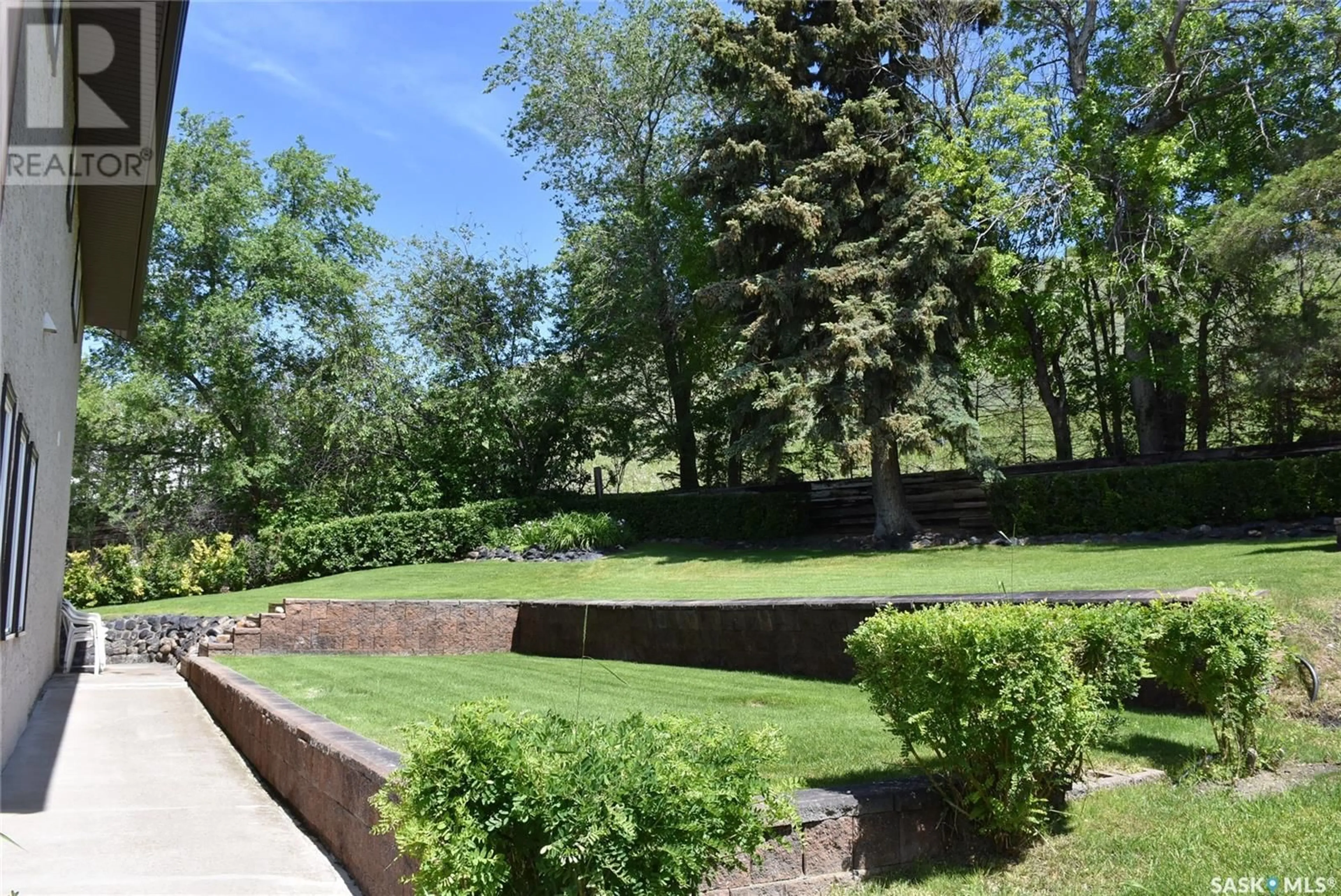 Patio, forest/trees view for 471 LAKE ROAD, Fort San Saskatchewan S0G1S0