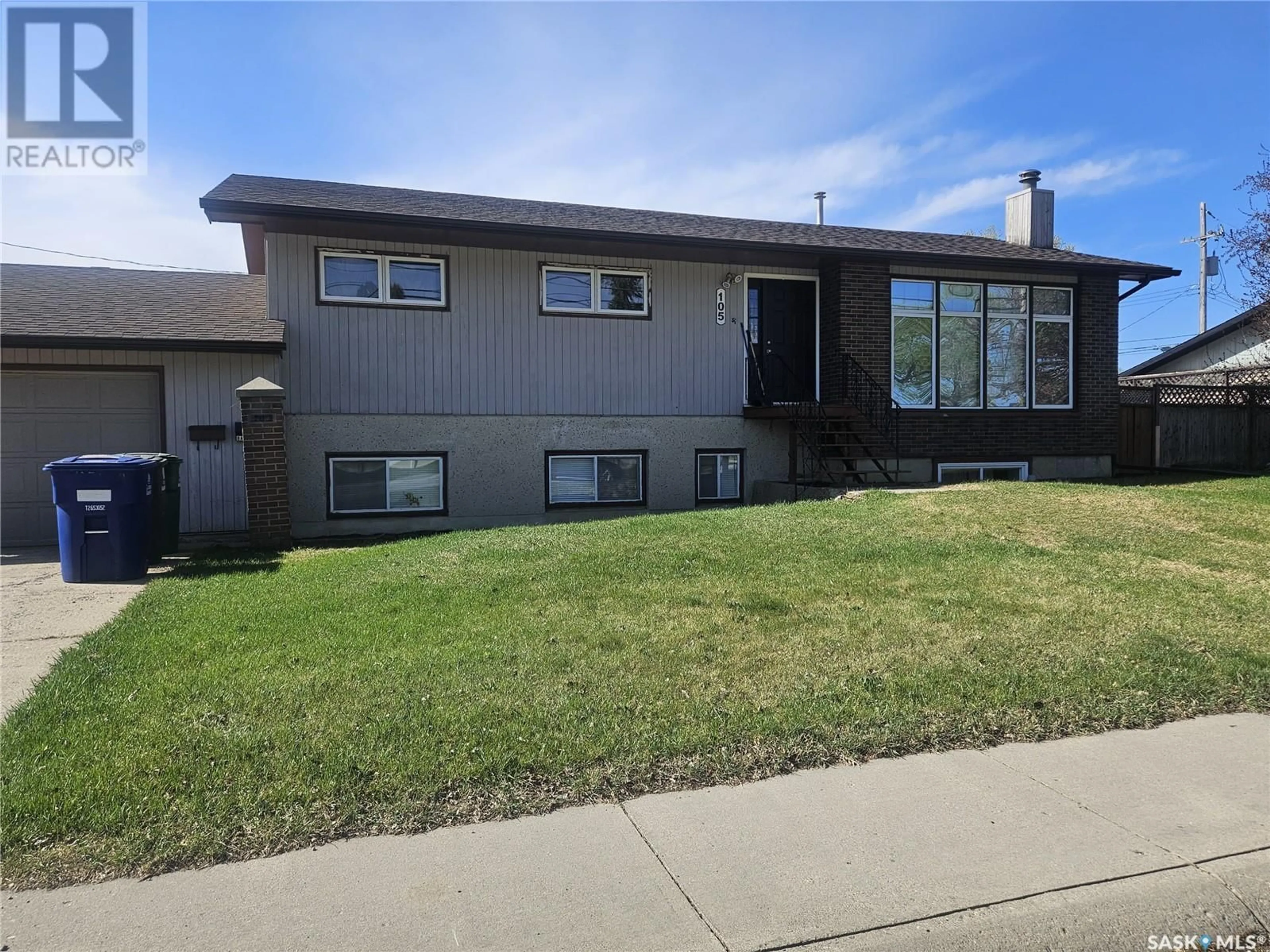 Home with vinyl exterior material, street for 105 116TH STREET, Saskatoon Saskatchewan S7N2P4