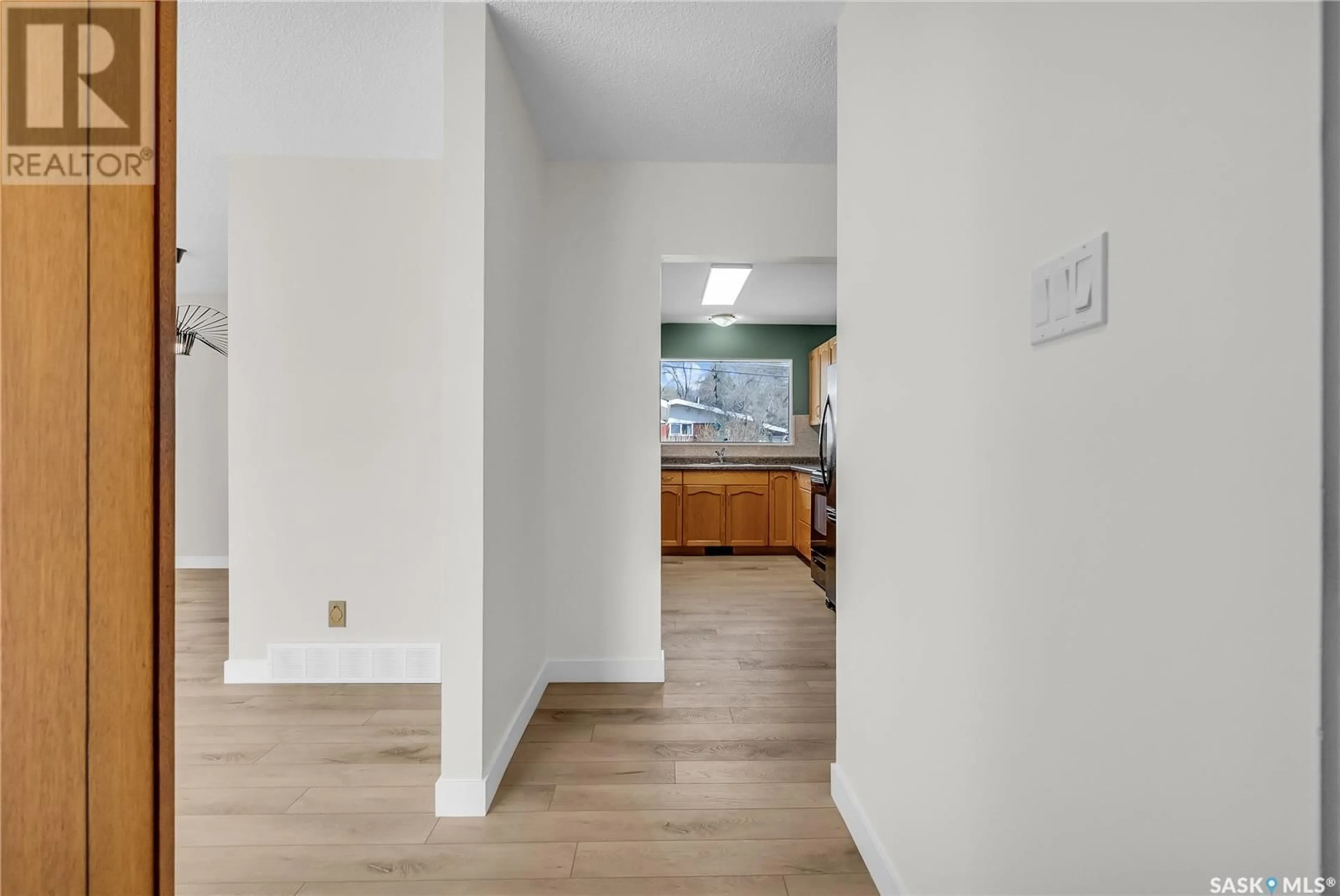 Unknown for 2509 IRVINE AVENUE, Saskatoon Saskatchewan S7J2A9