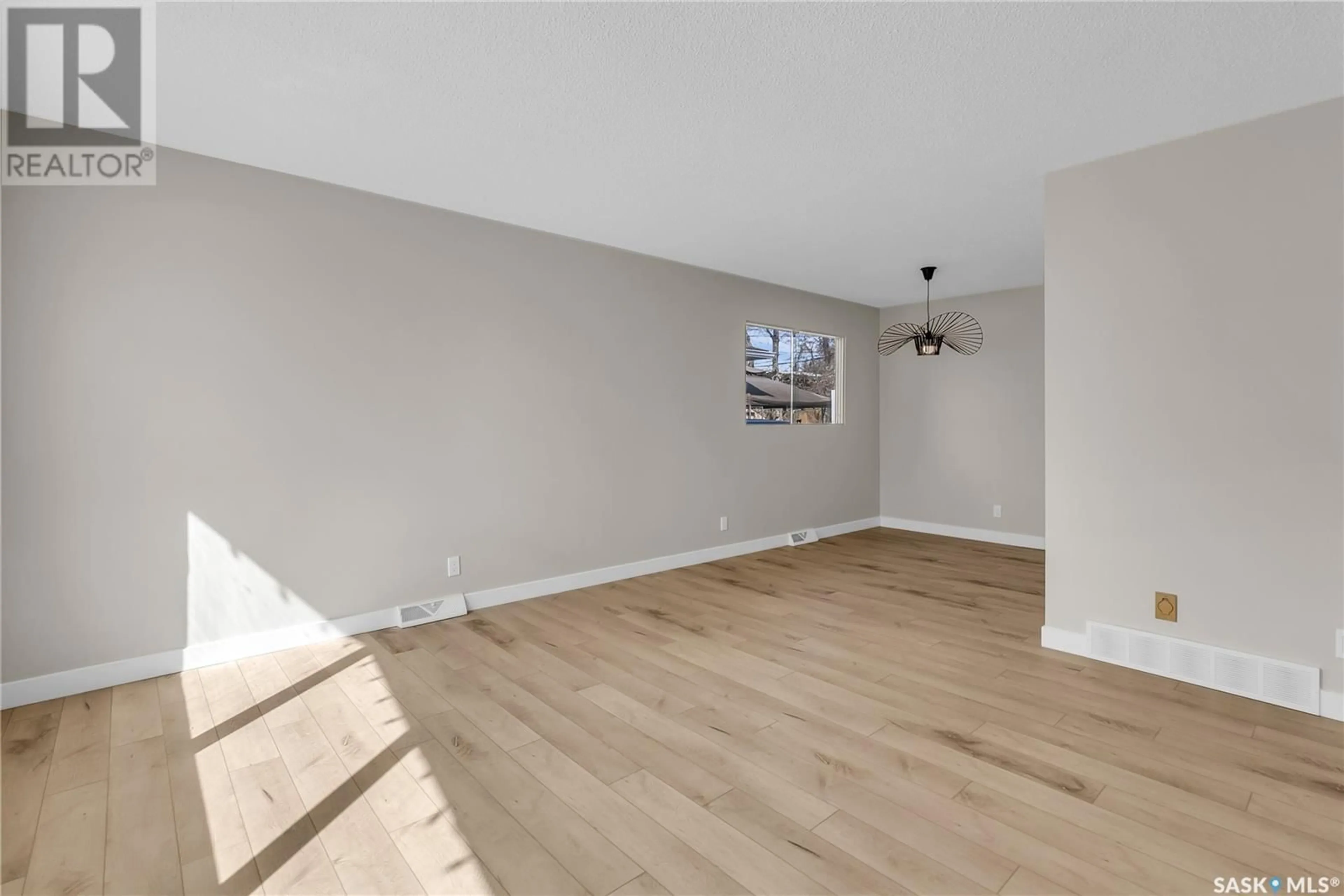 A pic of a room for 2509 IRVINE AVENUE, Saskatoon Saskatchewan S7J2A9