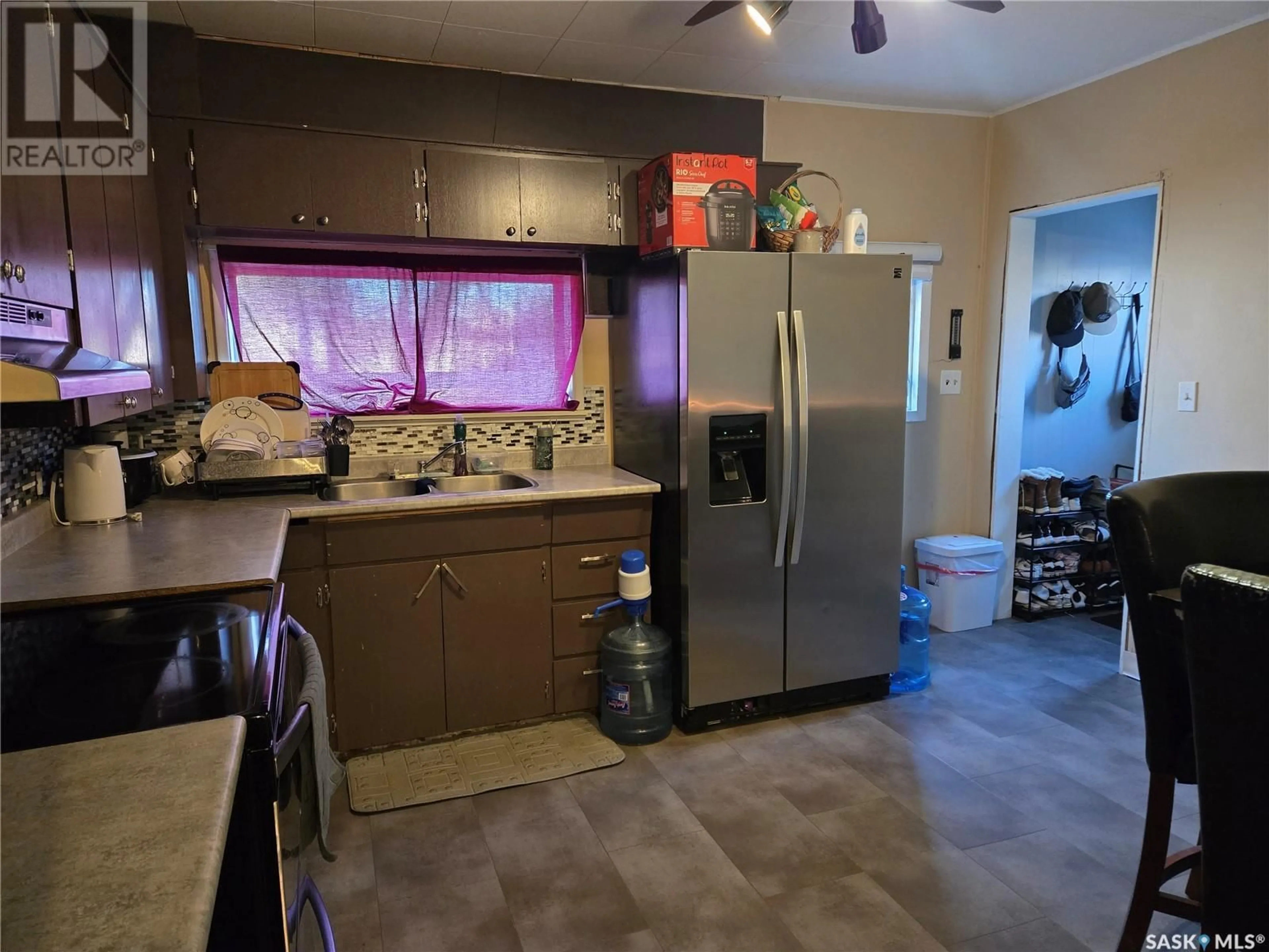 Standard kitchen, ceramic/tile floor for 305 HEWARD STREET, Stoughton Saskatchewan S0G4T0