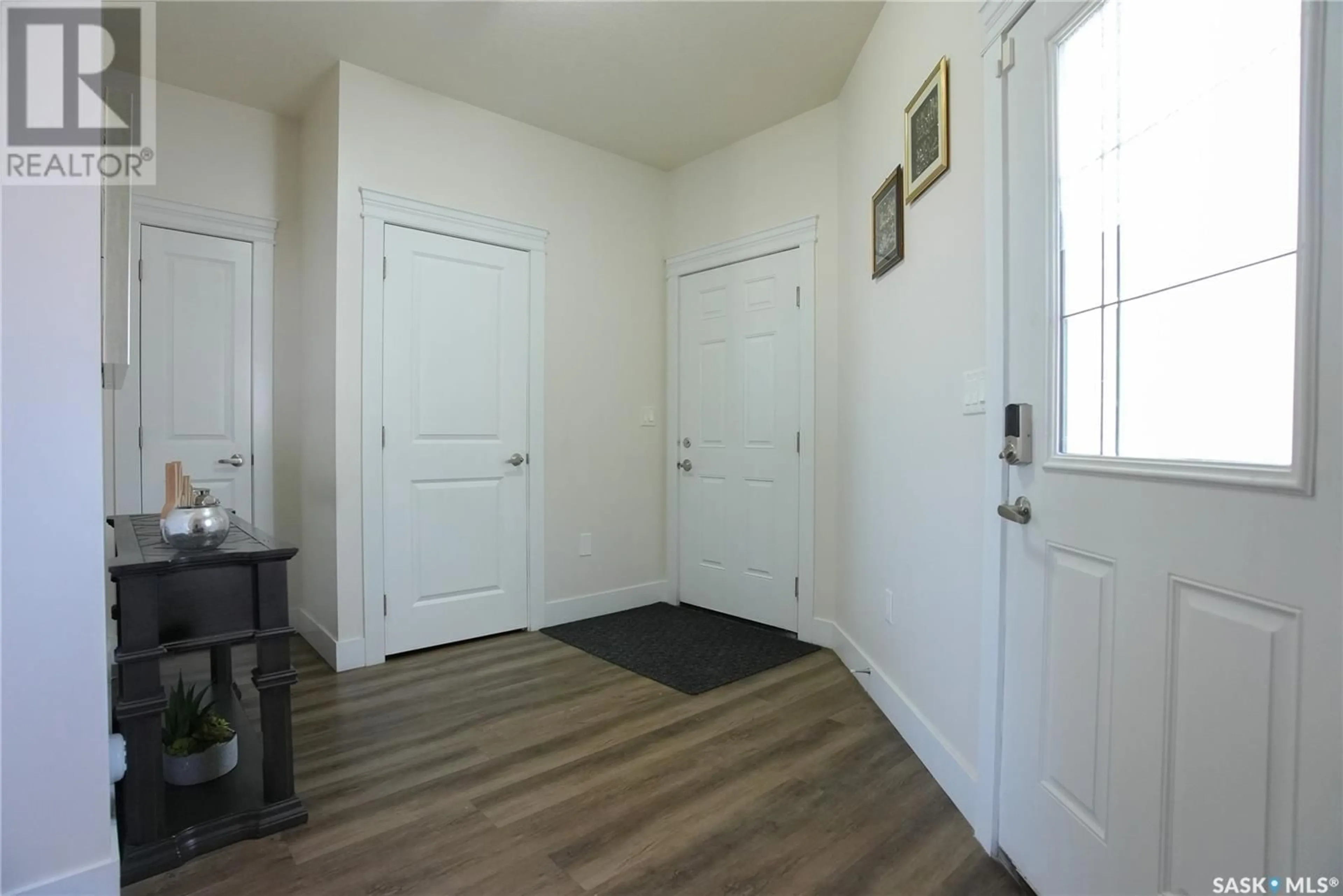 Indoor entryway for 3170 MAZURAK CRESCENT, Regina Saskatchewan S4X0N2