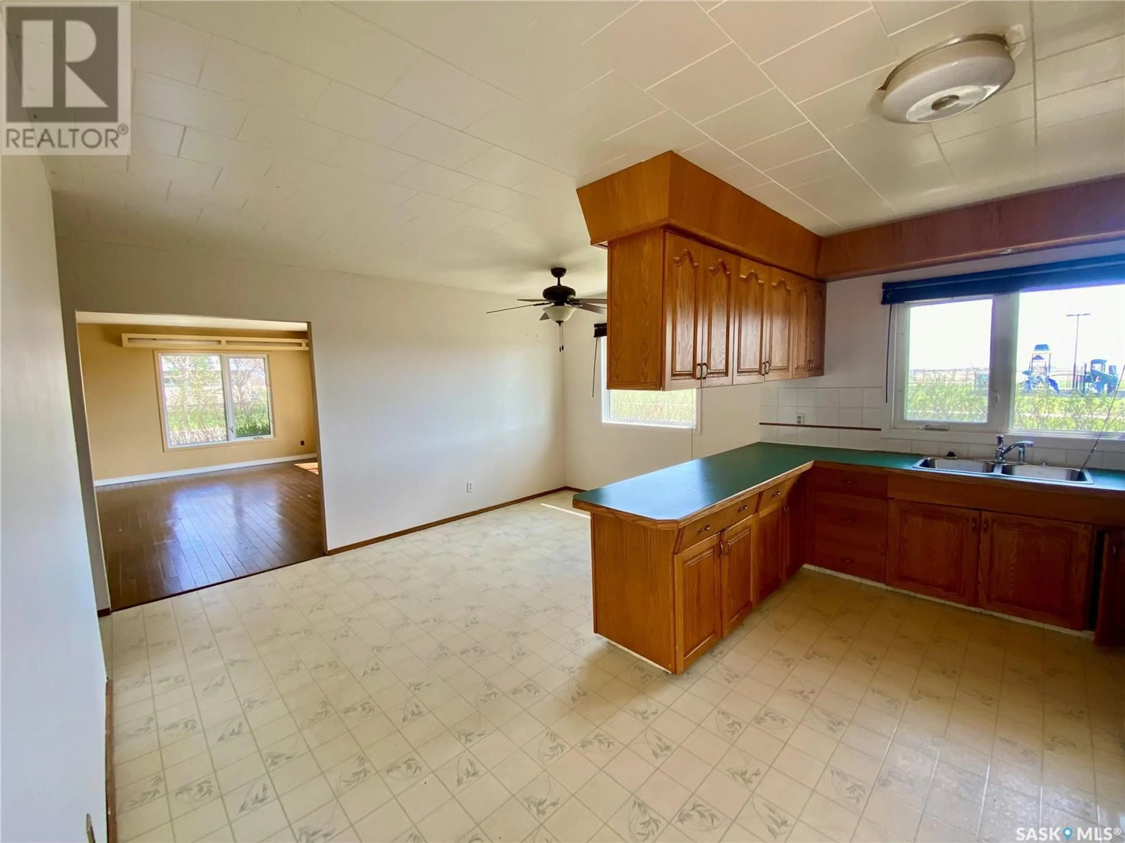 A pic of a room for E - 320 2 STREET, Carnduff Saskatchewan S0C0S0