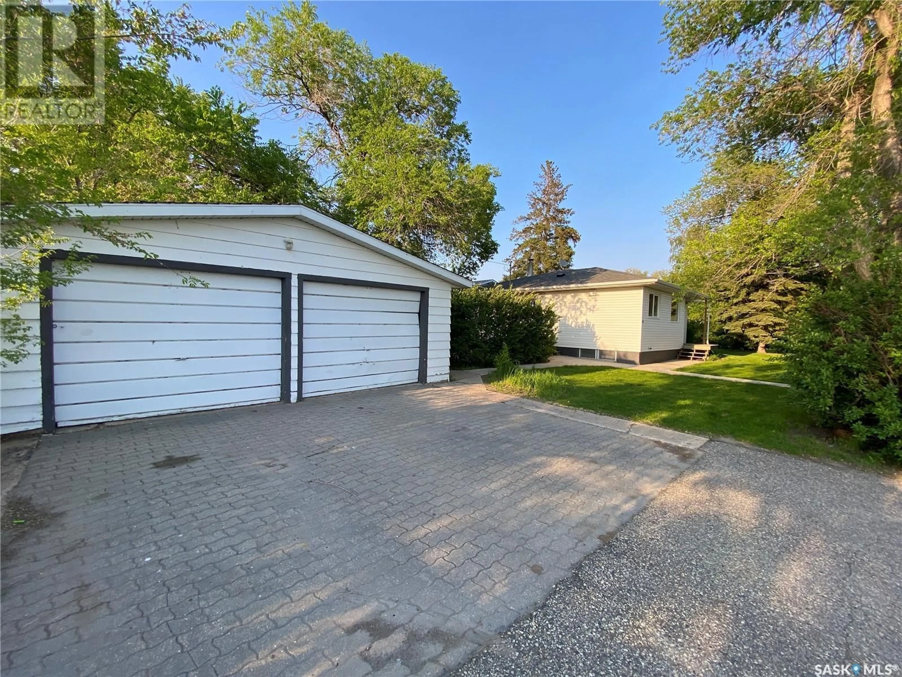 Unknown for E - 320 2 STREET, Carnduff Saskatchewan S0C0S0