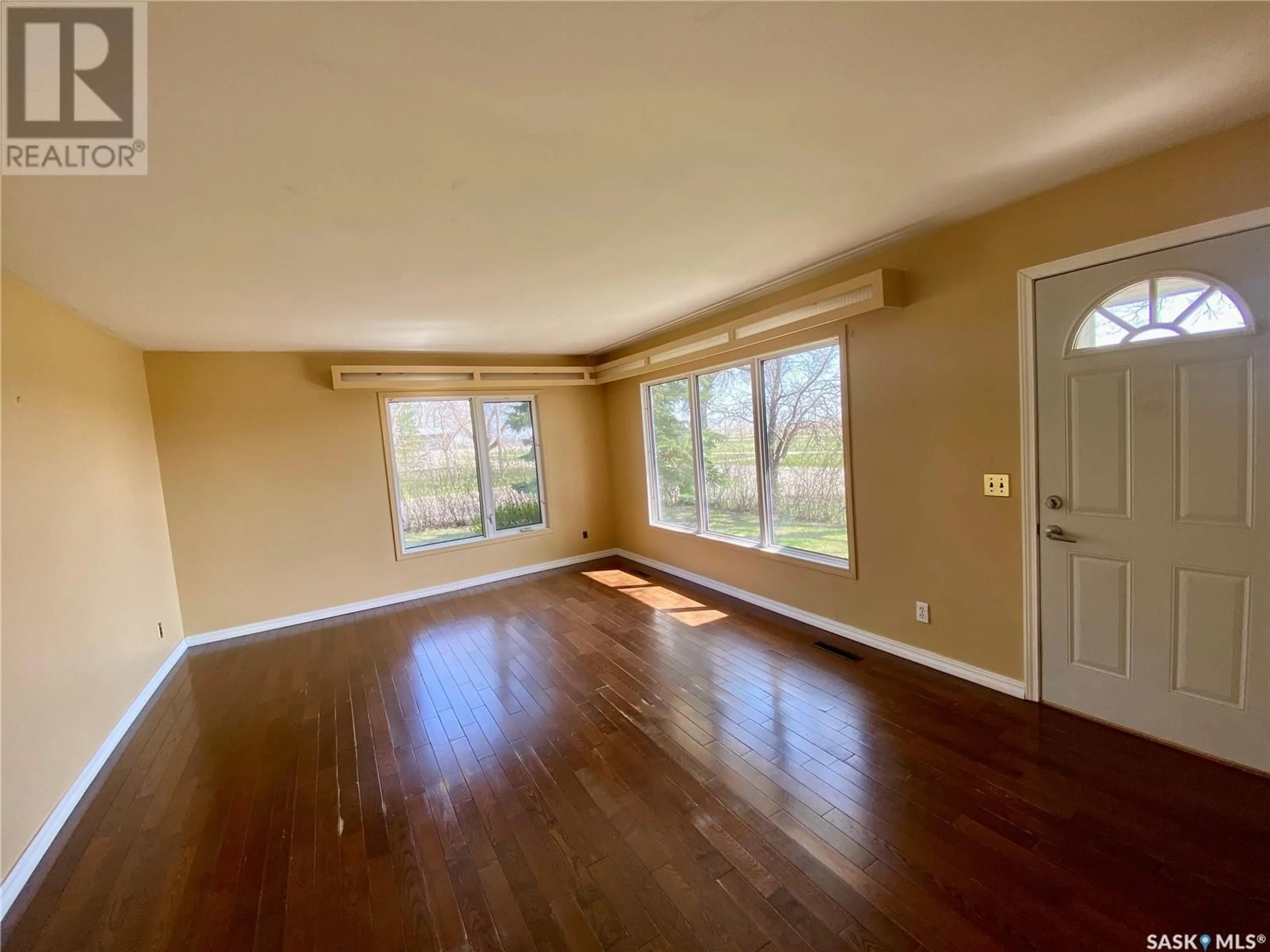 A pic of a room for E - 320 2 STREET, Carnduff Saskatchewan S0C0S0