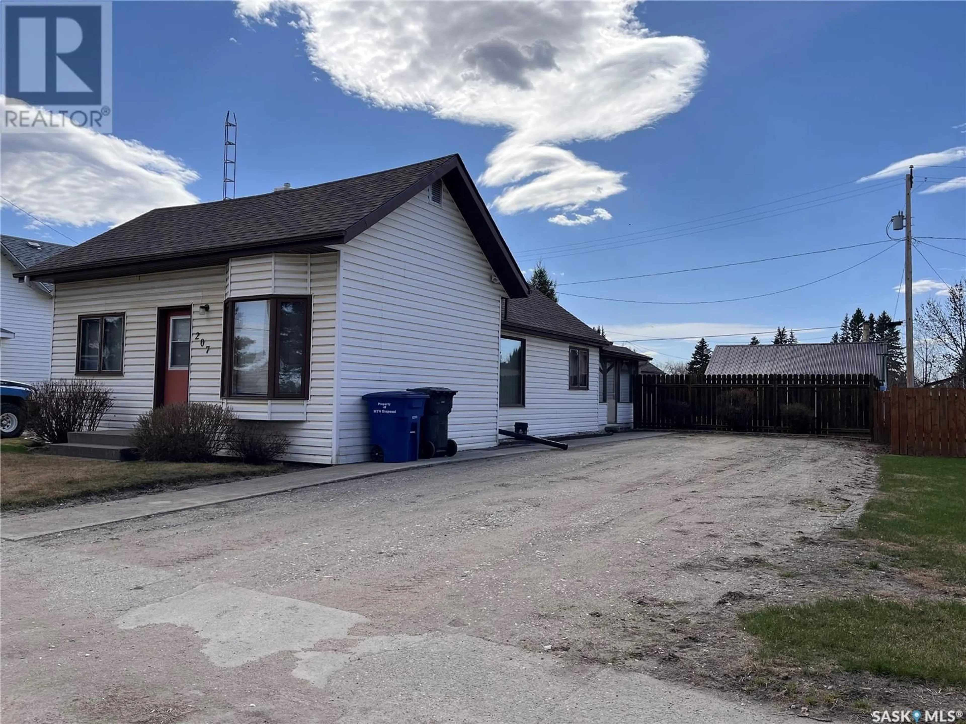 A pic from outside/outdoor area/front of a property/back of a property/a pic from drone, building for 207 RAILWAY AVENUE, White Fox Saskatchewan S0J3B0