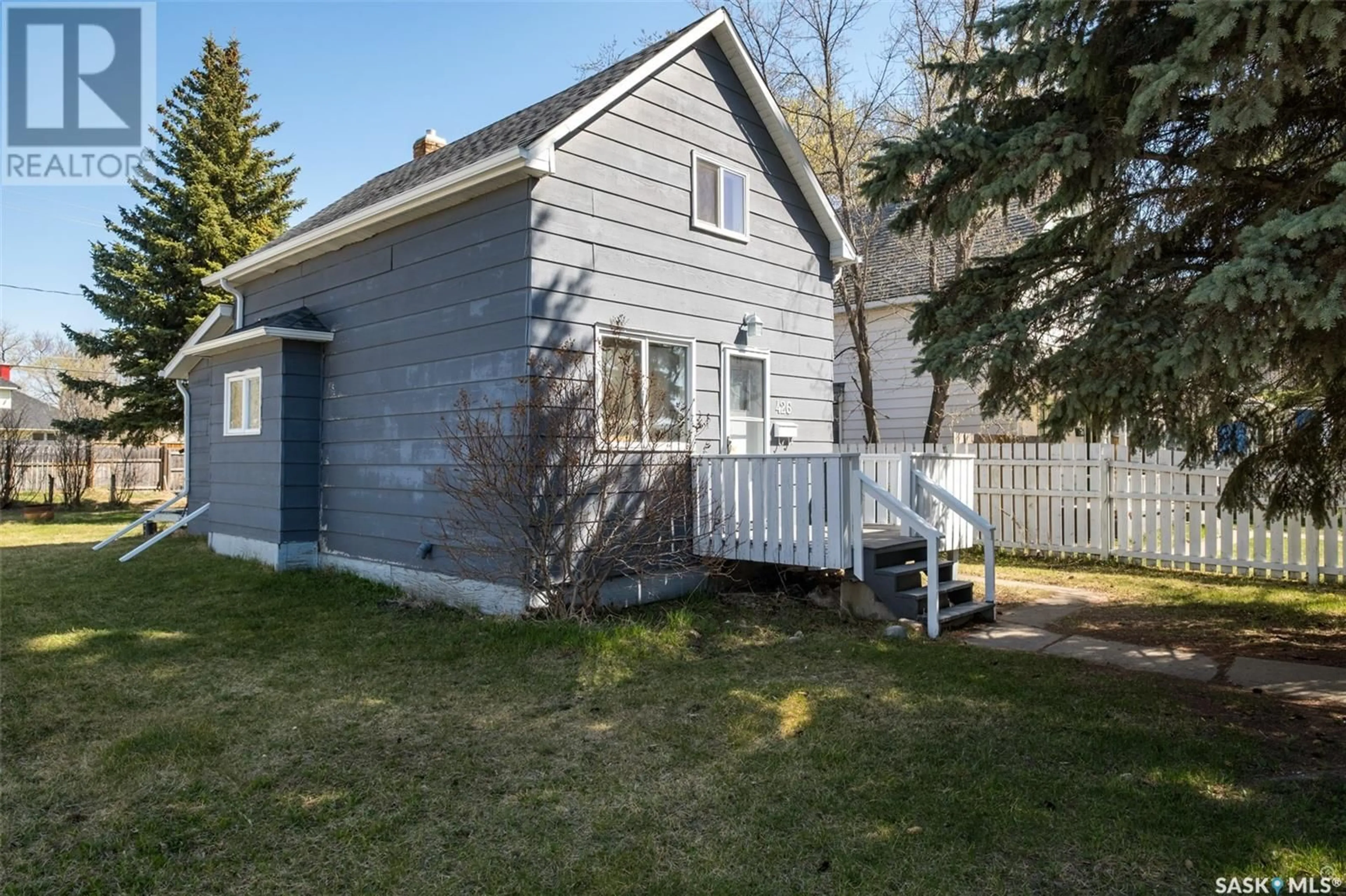 Unknown for 426 10TH STREET, Prince Albert Saskatchewan S6V0Z4