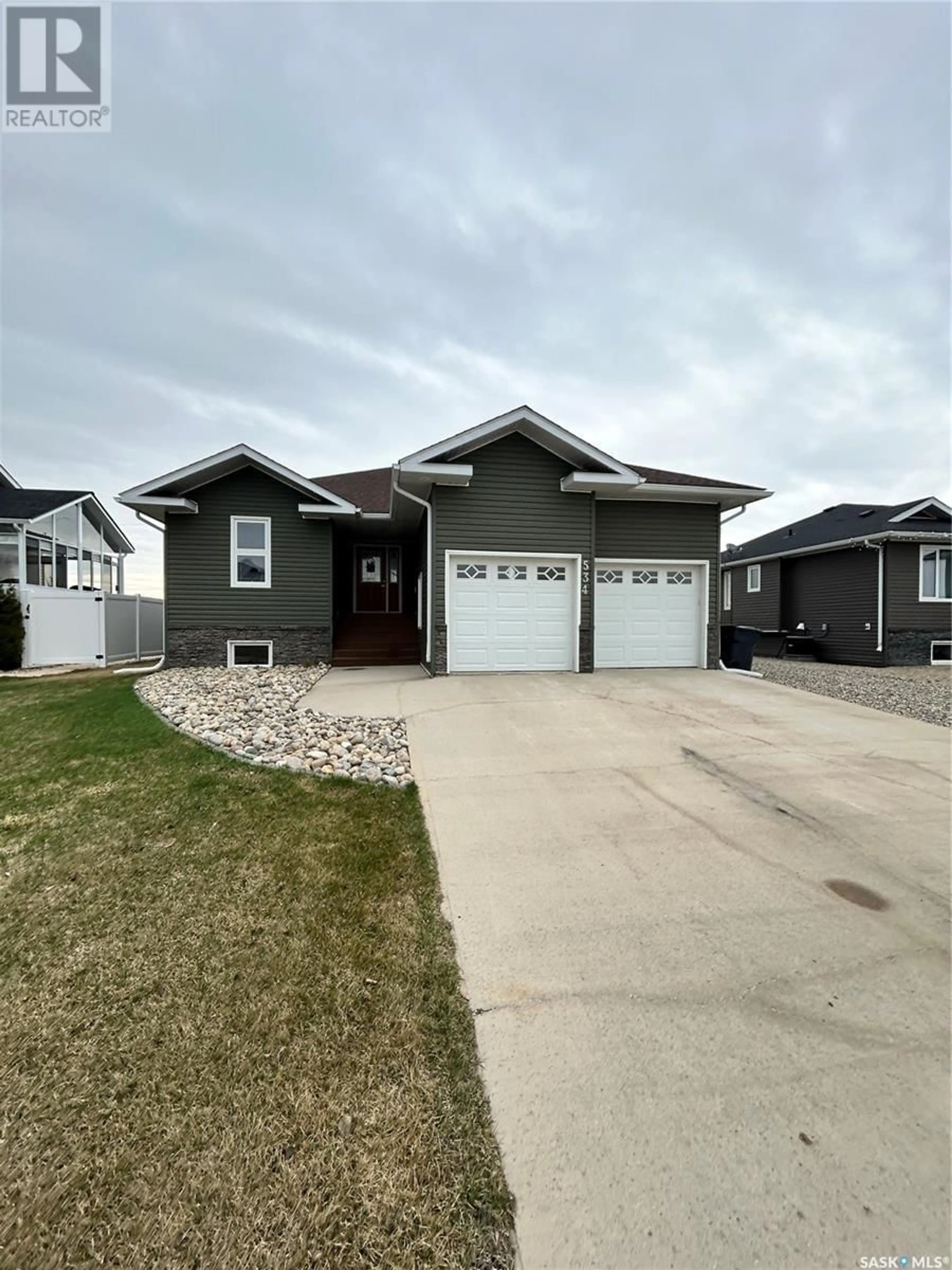 Home with vinyl exterior material, street for 534 4TH STREET, Langenburg Saskatchewan S0A2A0