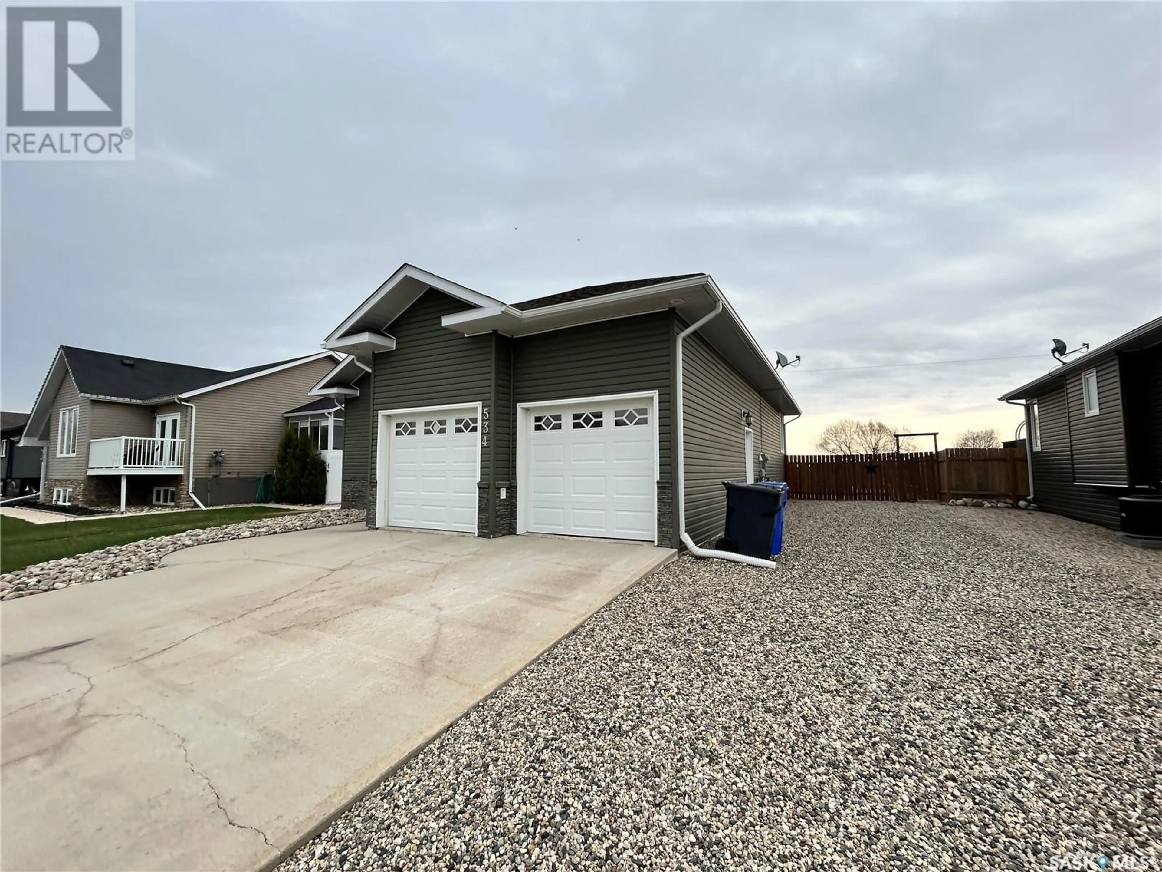 Indoor garage for 534 4TH STREET, Langenburg Saskatchewan S0A2A0