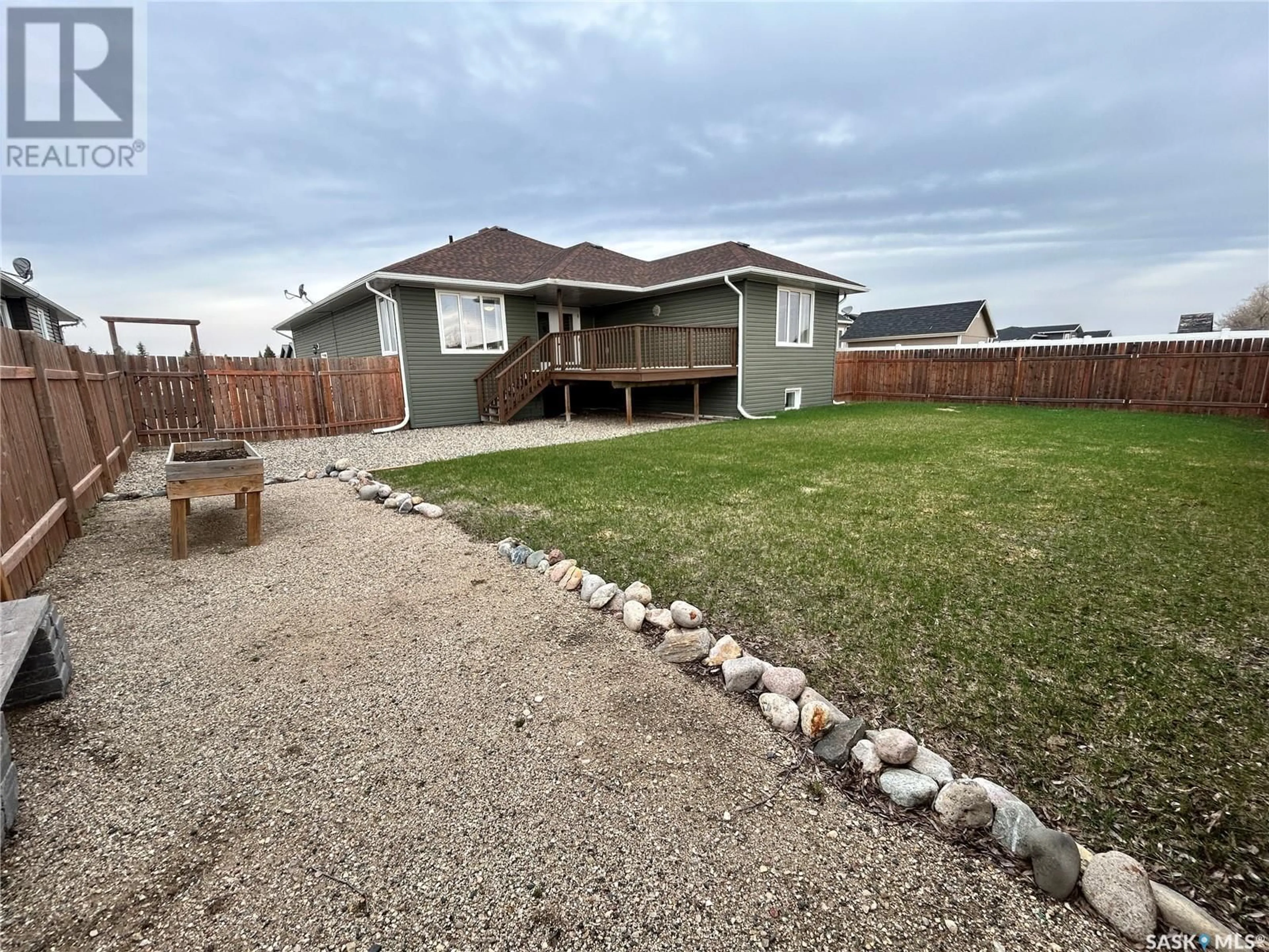 A pic from outside/outdoor area/front of a property/back of a property/a pic from drone, unknown for 534 4TH STREET, Langenburg Saskatchewan S0A2A0