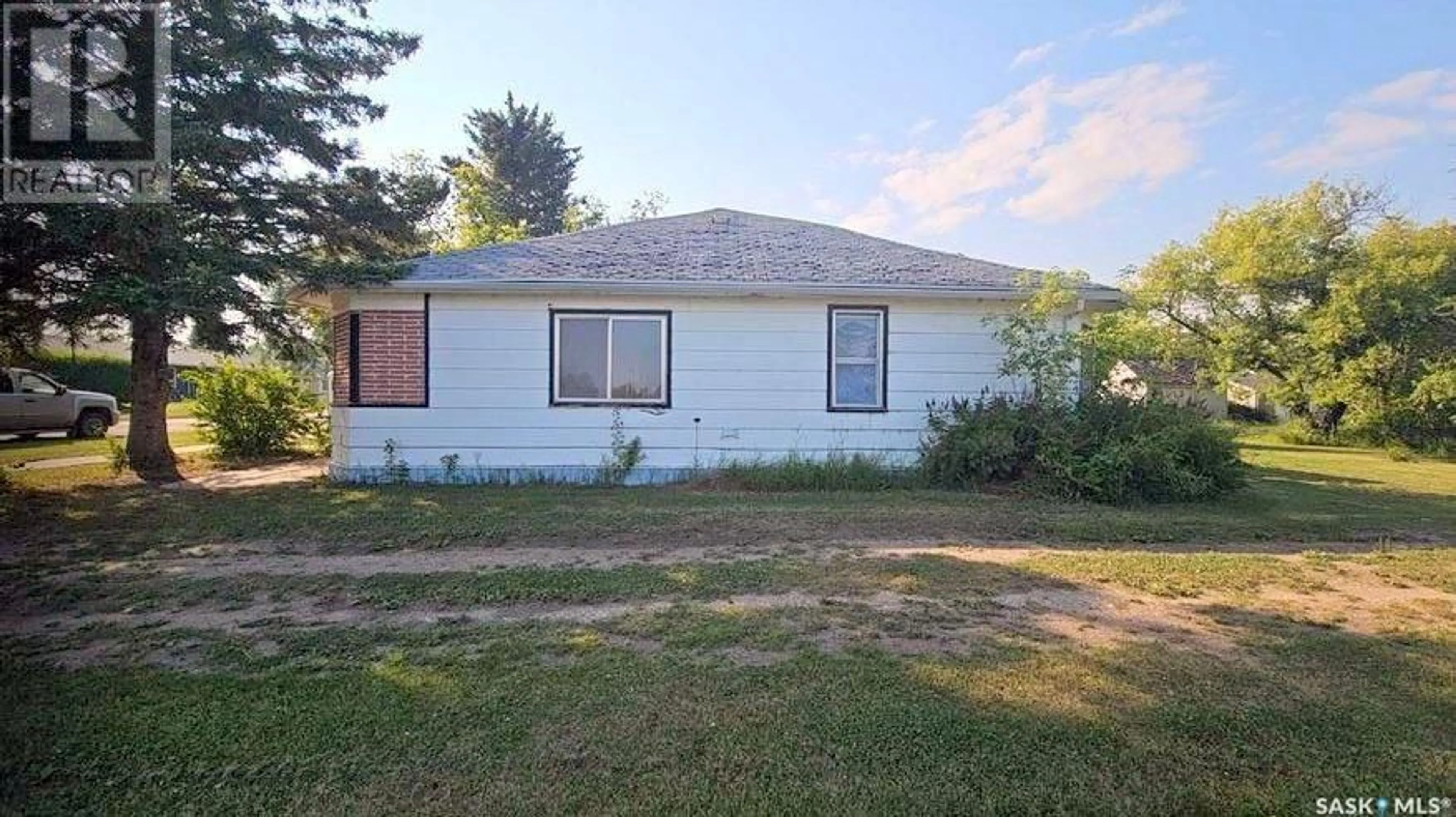 Unknown for 218-220 3RD AVENUE, Kelvington Saskatchewan S0A1W0