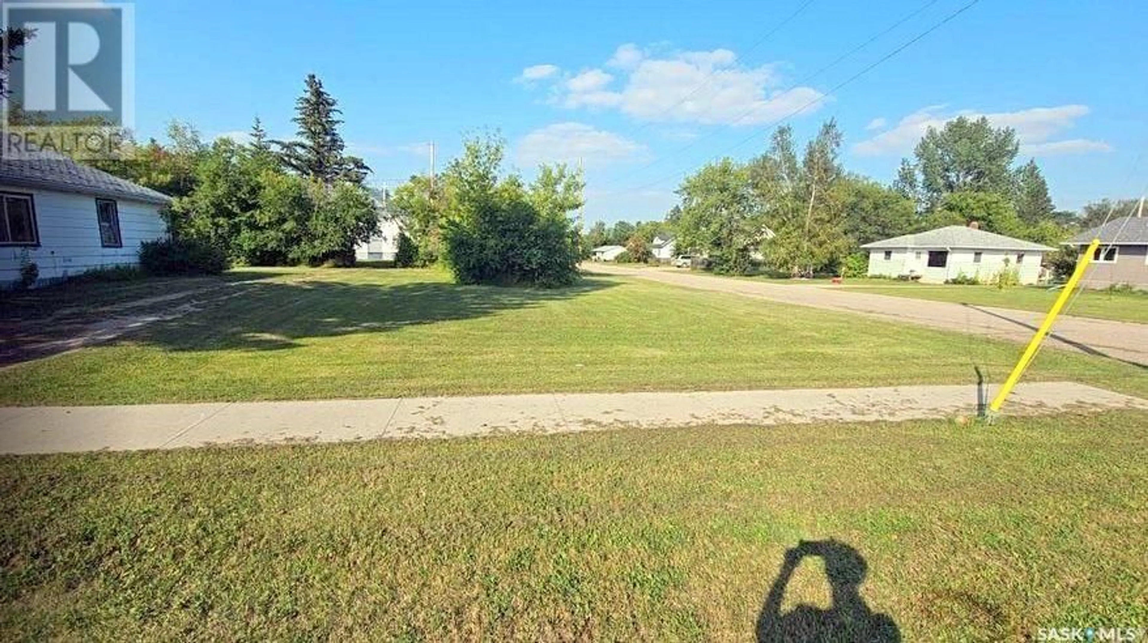 Unknown for 218-220 3RD AVENUE, Kelvington Saskatchewan S0A1W0
