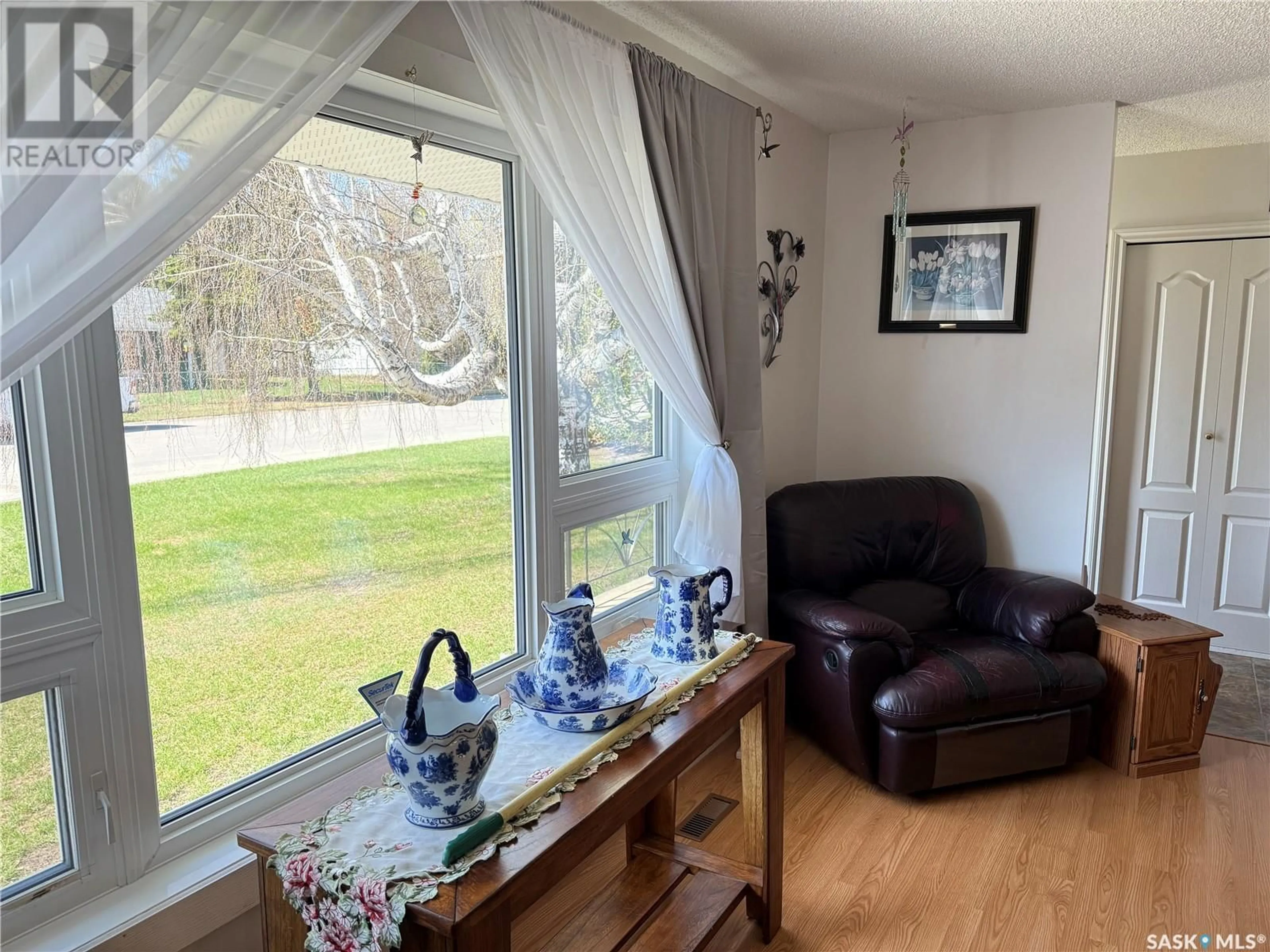 A pic of a room for 220 CENTRAL BOULEVARD, Nipawin Saskatchewan S0E1E0
